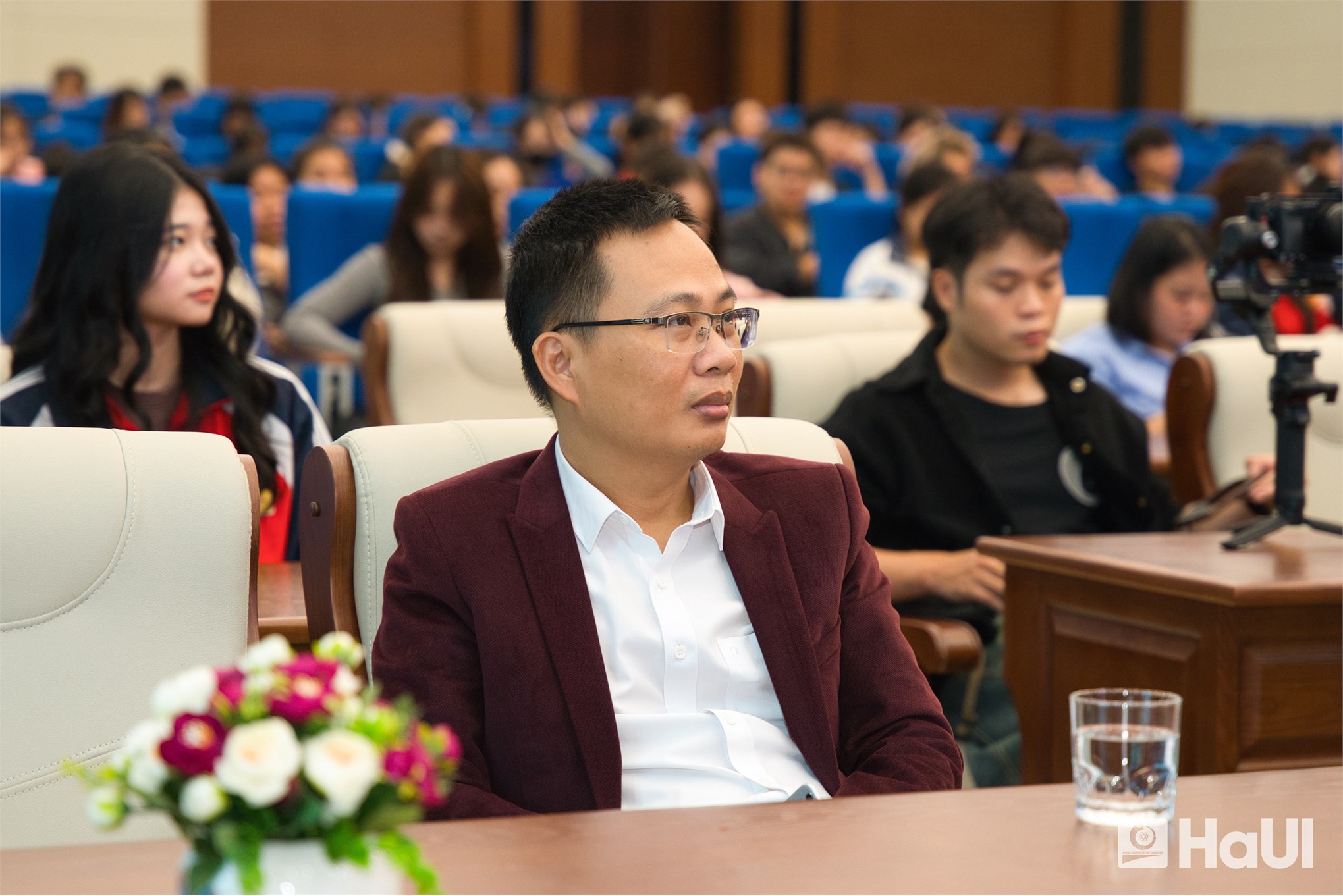 Sinh viên Khoa Công nghệ May và Thiết kế thời trang HaUI vững bước nghề nghiệp tương lai