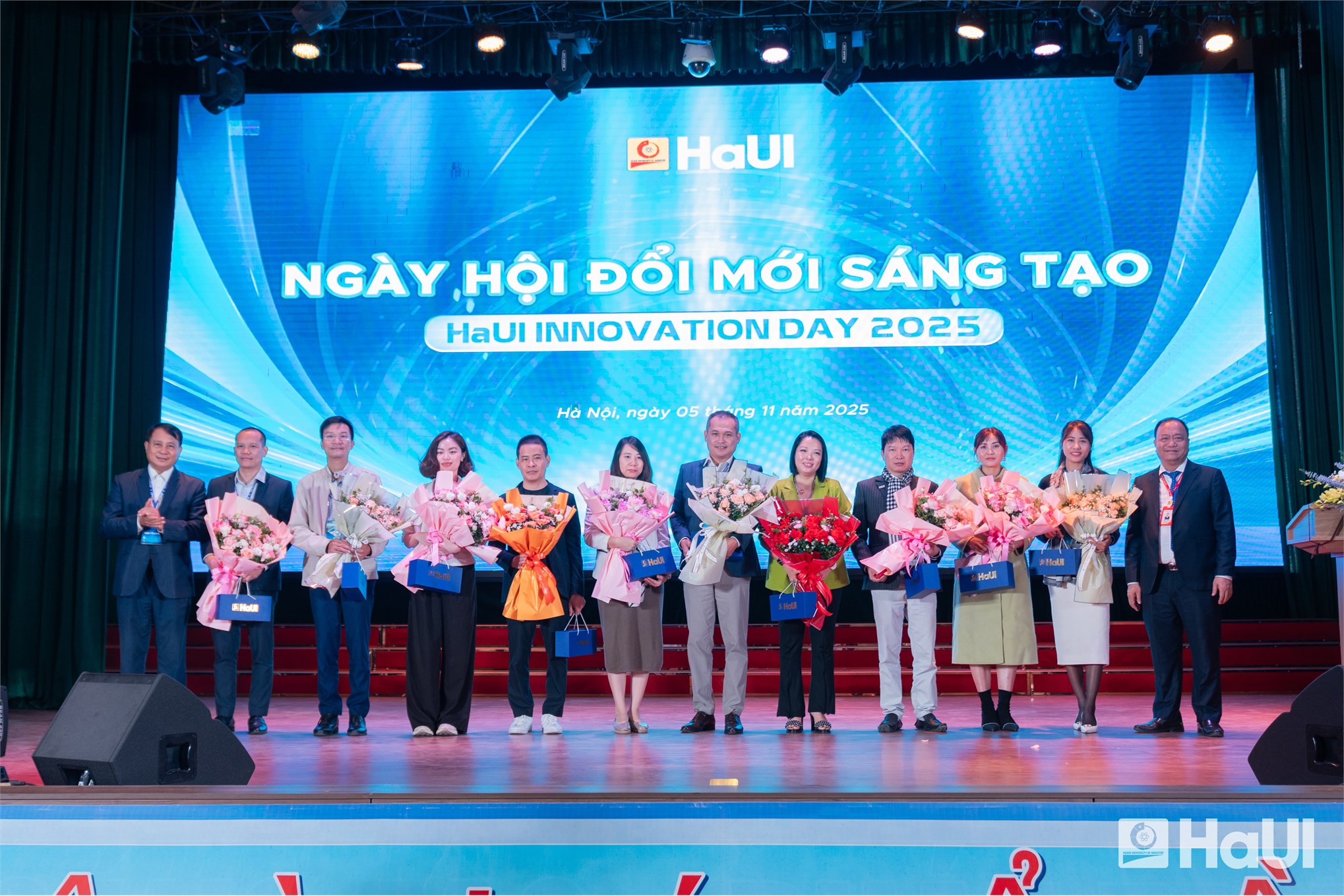 Khởi nghiệp từ tri thức tại Ngày hội Đổi mới Sáng tạo - HaUI Innovation Day 2025