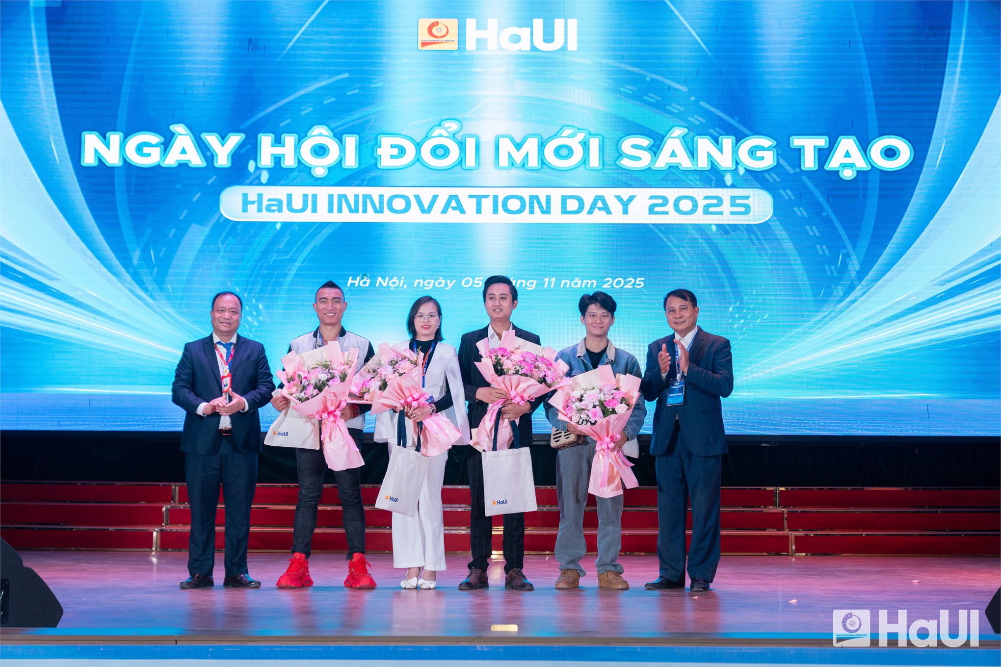 Khởi nghiệp từ tri thức tại Ngày hội Đổi mới Sáng tạo - HaUI Innovation Day 2025
