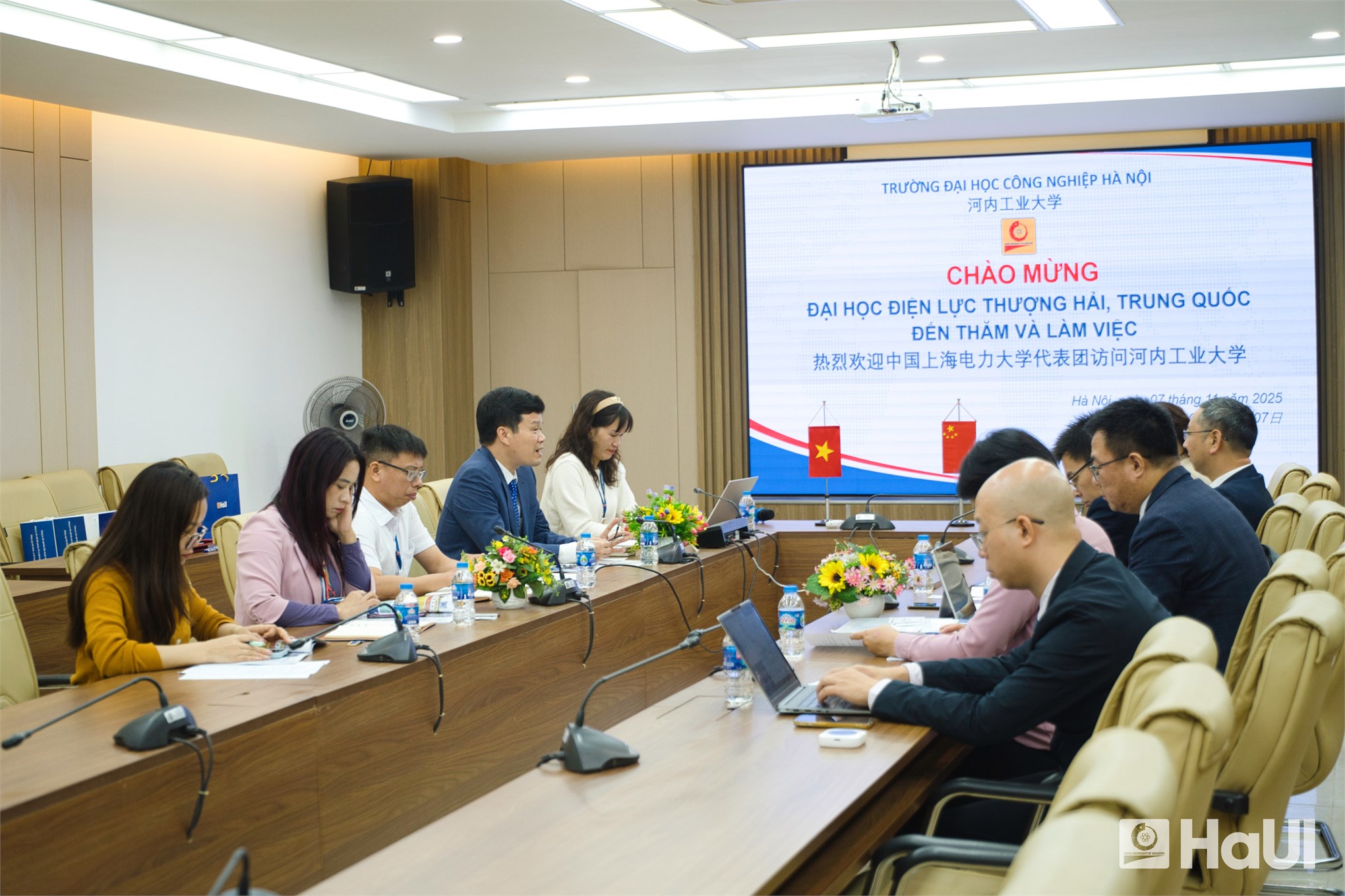 HaUI và SUEP hợp tác chiến lược trong lĩnh vực Điện, Năng lượng tái tạo và Trí tuệ nhân tạo