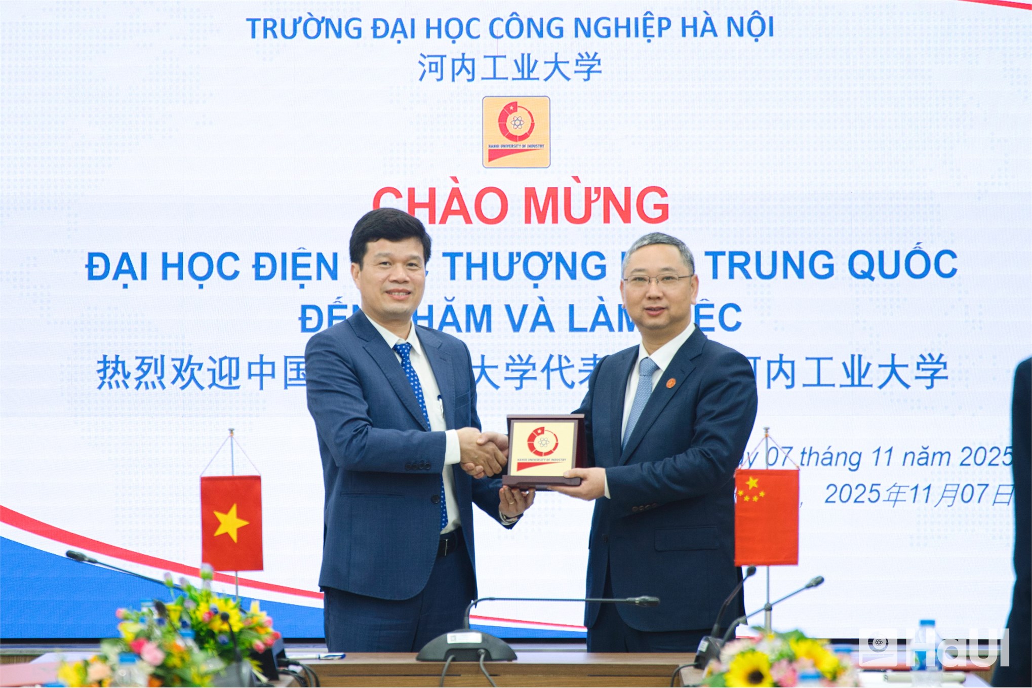 HaUI và SUEP hợp tác chiến lược trong lĩnh vực Điện, Năng lượng tái tạo và Trí tuệ nhân tạo