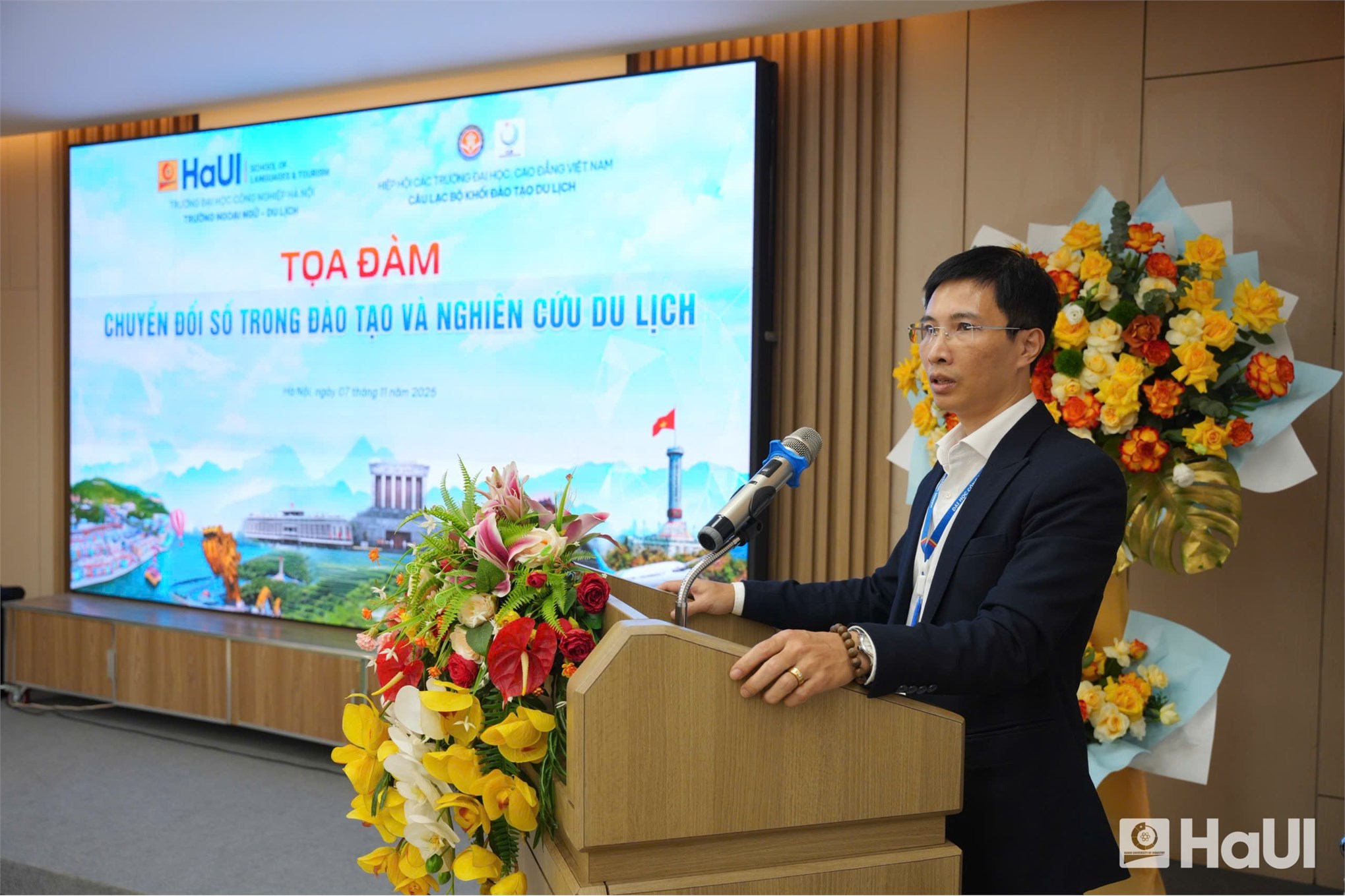 Chuyển đổi số trong đào tạo và nghiên cứu du lịch