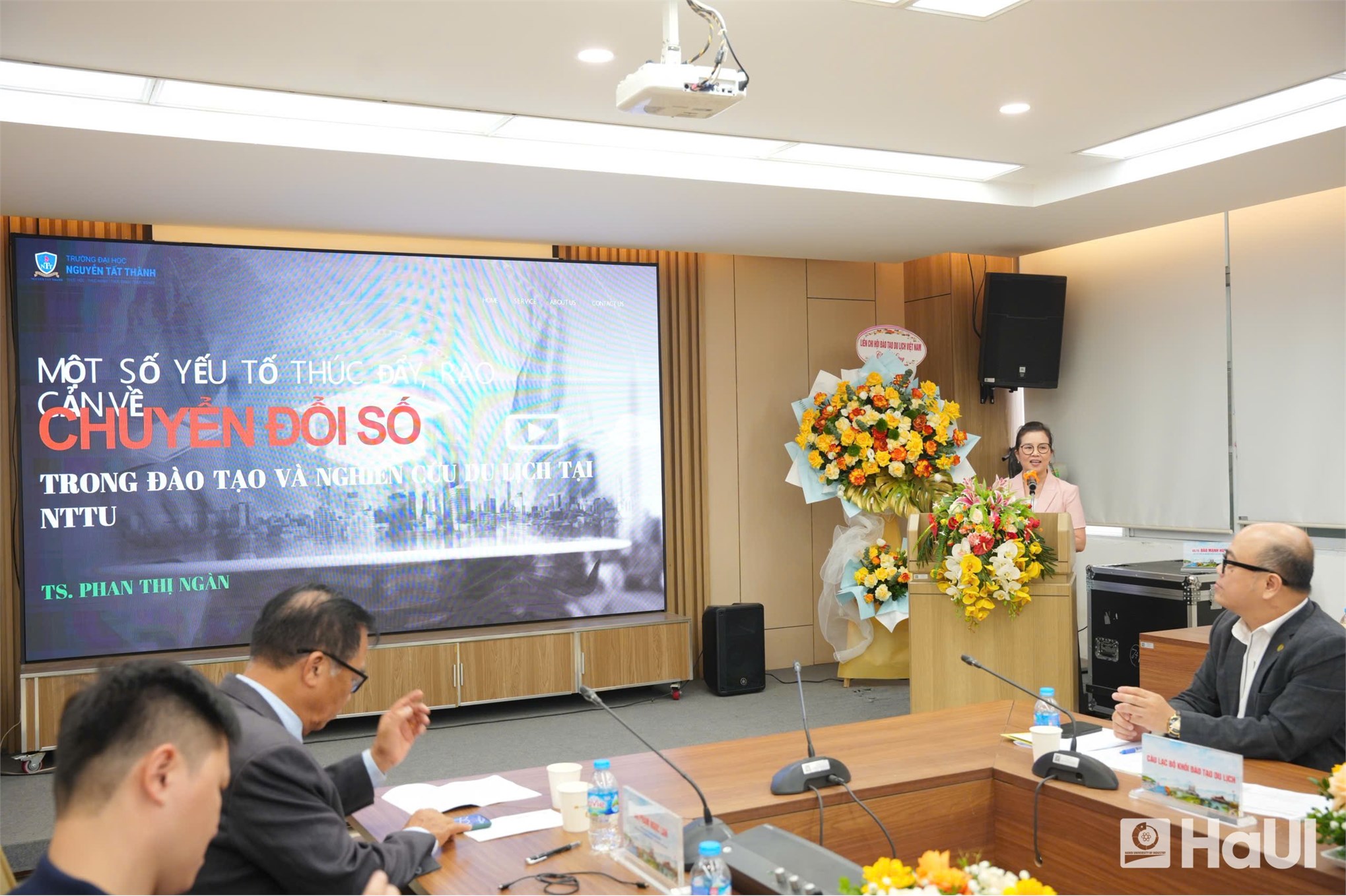 Chuyển đổi số trong đào tạo và nghiên cứu du lịch