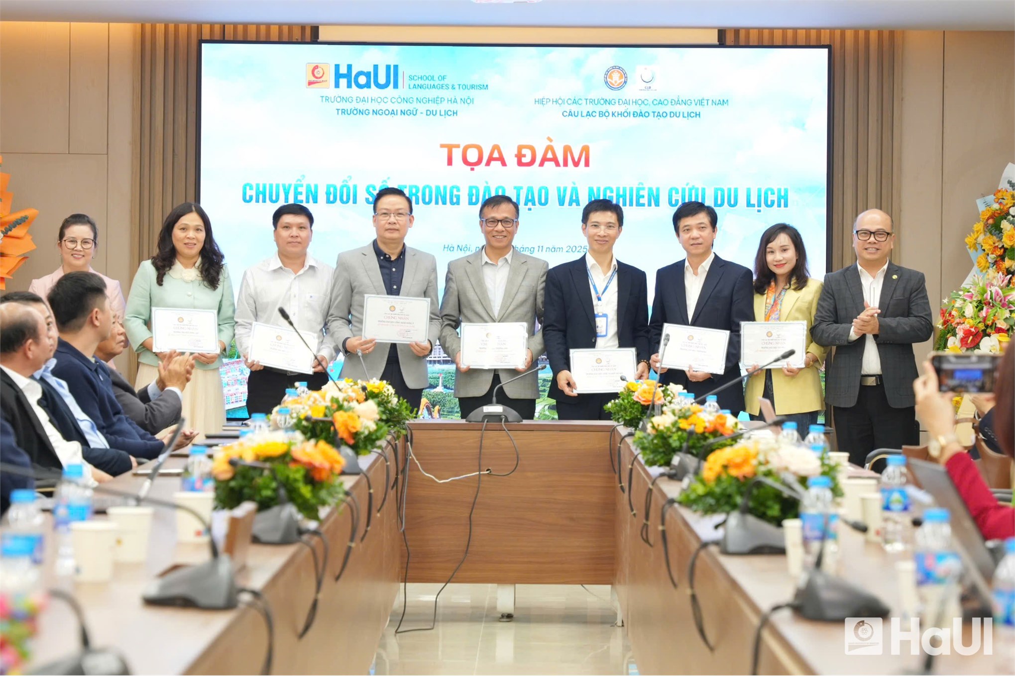 Chuyển đổi số trong đào tạo và nghiên cứu du lịch