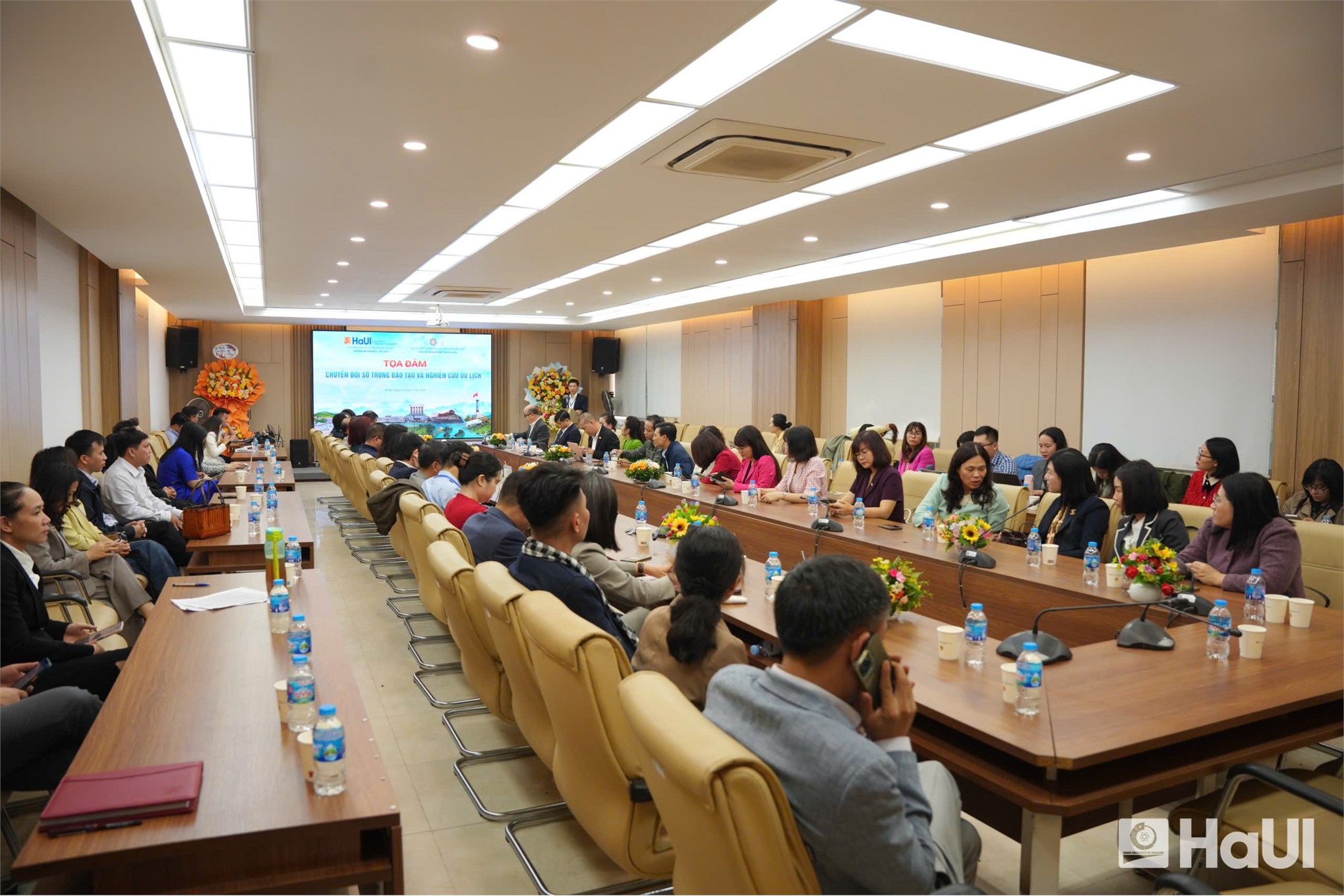 Chuyển đổi số trong đào tạo và nghiên cứu du lịch