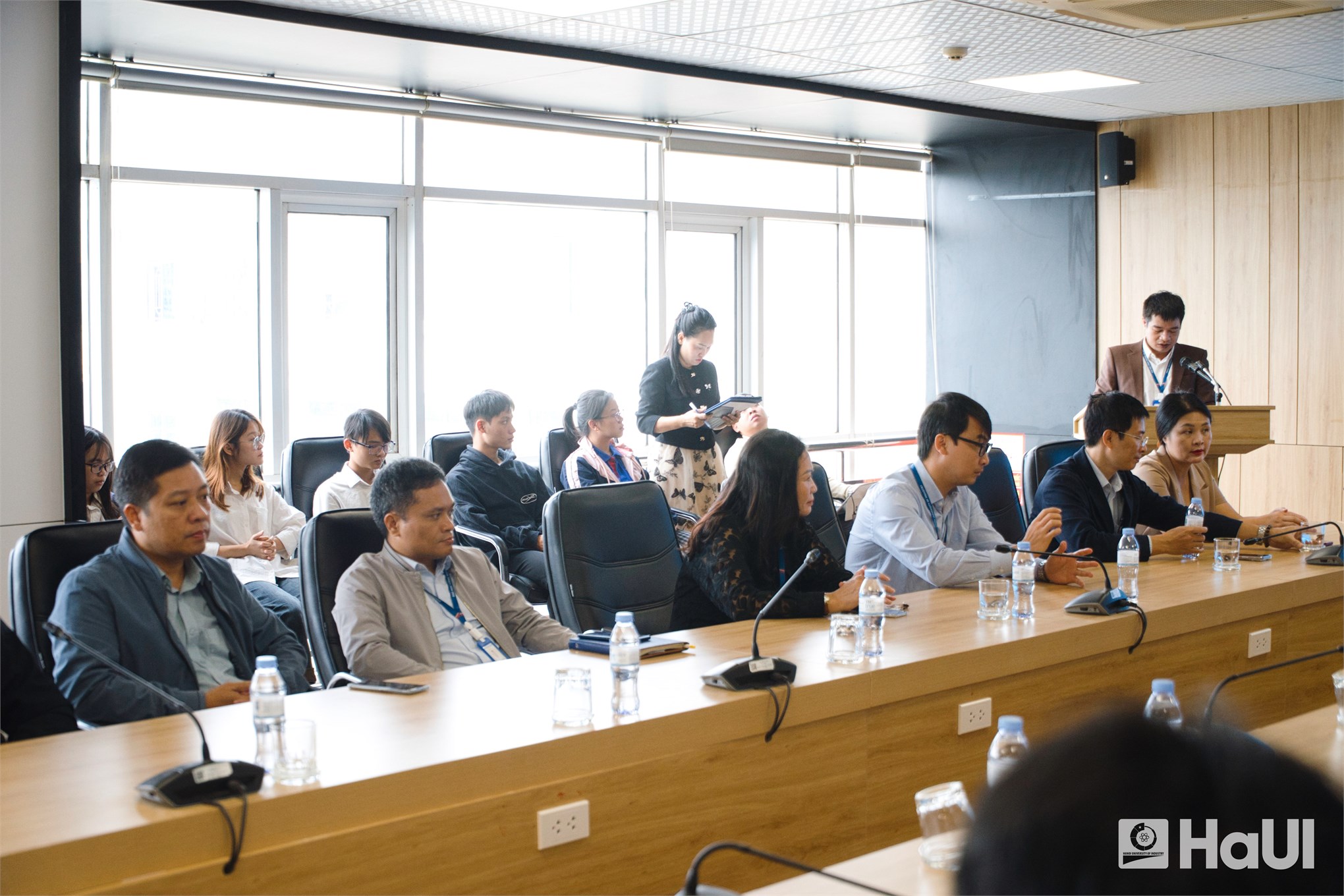 Học bổng HaUI 2025: Gần 9,5 tỷ đồng chắp cánh ước mơ cho sinh viên xuất sắc K20