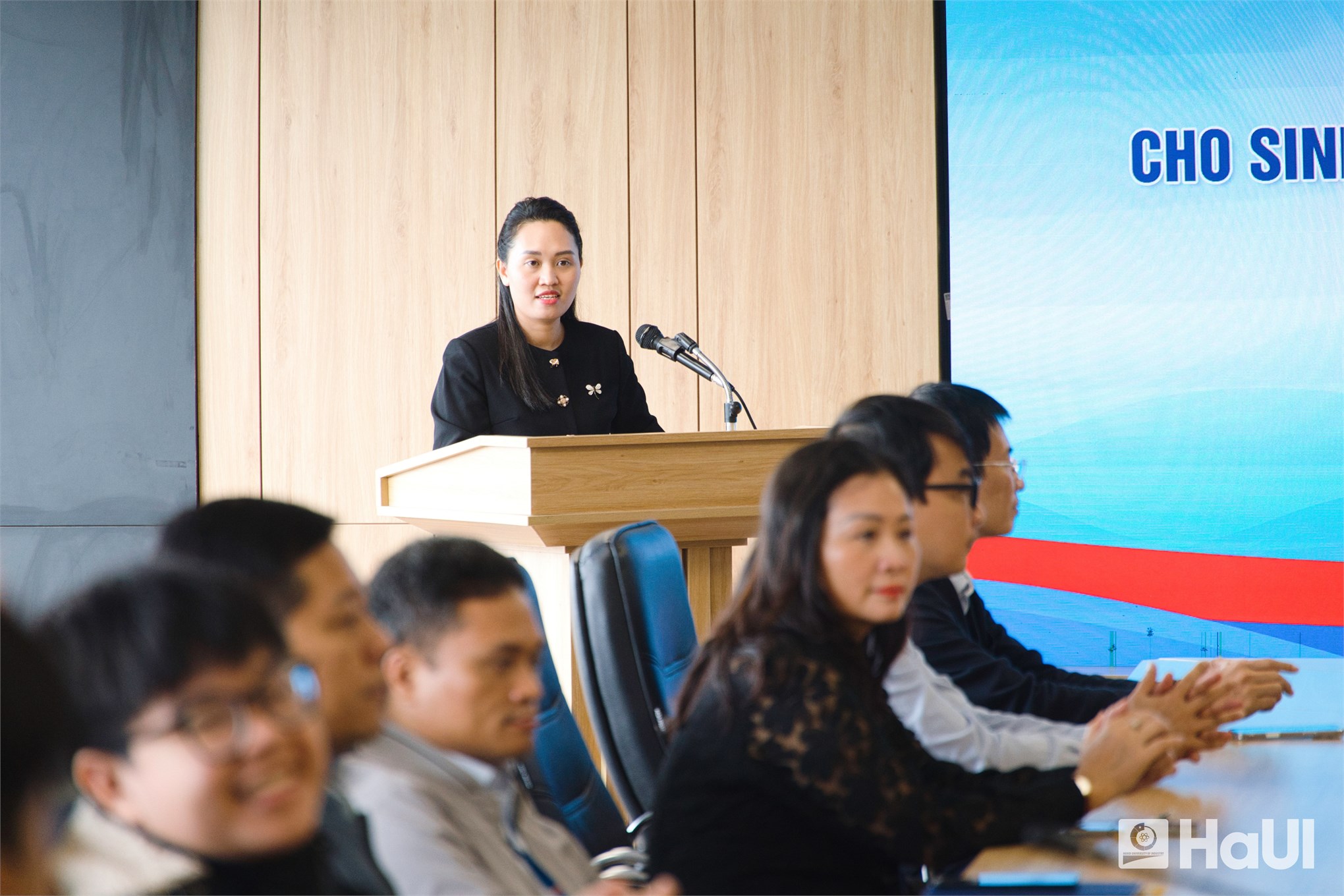 Học bổng HaUI 2025: Gần 9,5 tỷ đồng chắp cánh ước mơ cho sinh viên xuất sắc K20