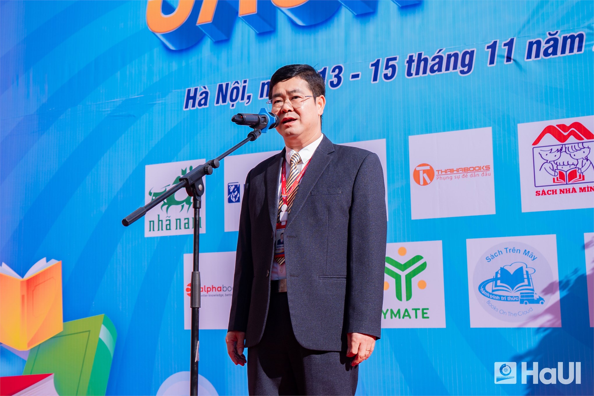 Hội sách HaUI lần thứ 2 lan toả văn hoá đọc trong cộng đồng HaUI