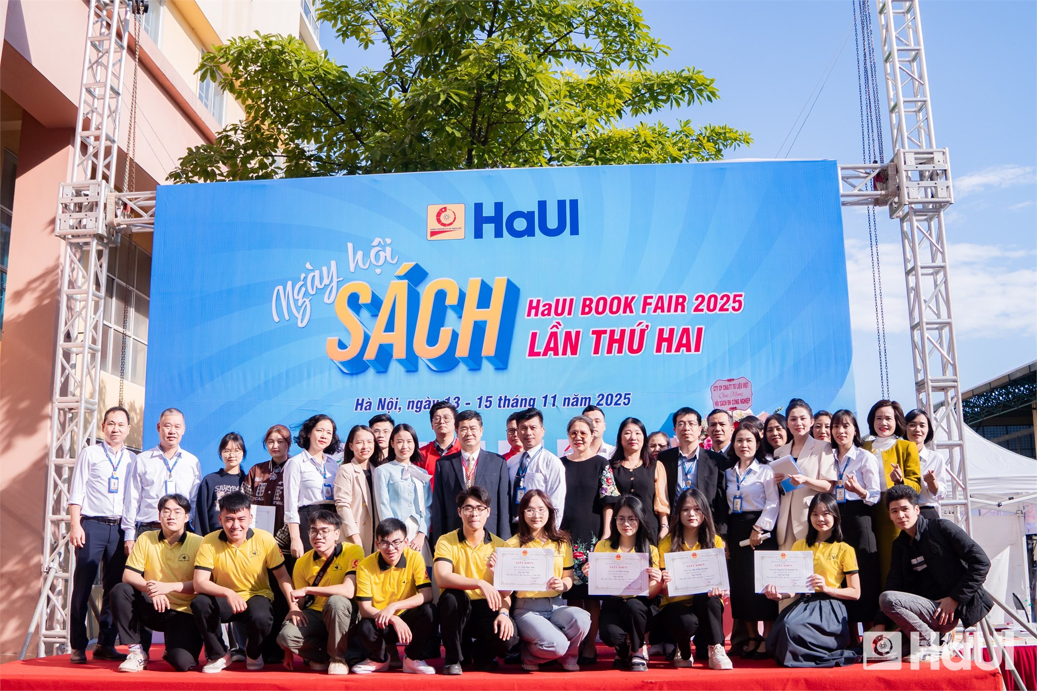 Hội sách HaUI lần thứ 2 lan toả văn hoá đọc trong cộng đồng HaUI