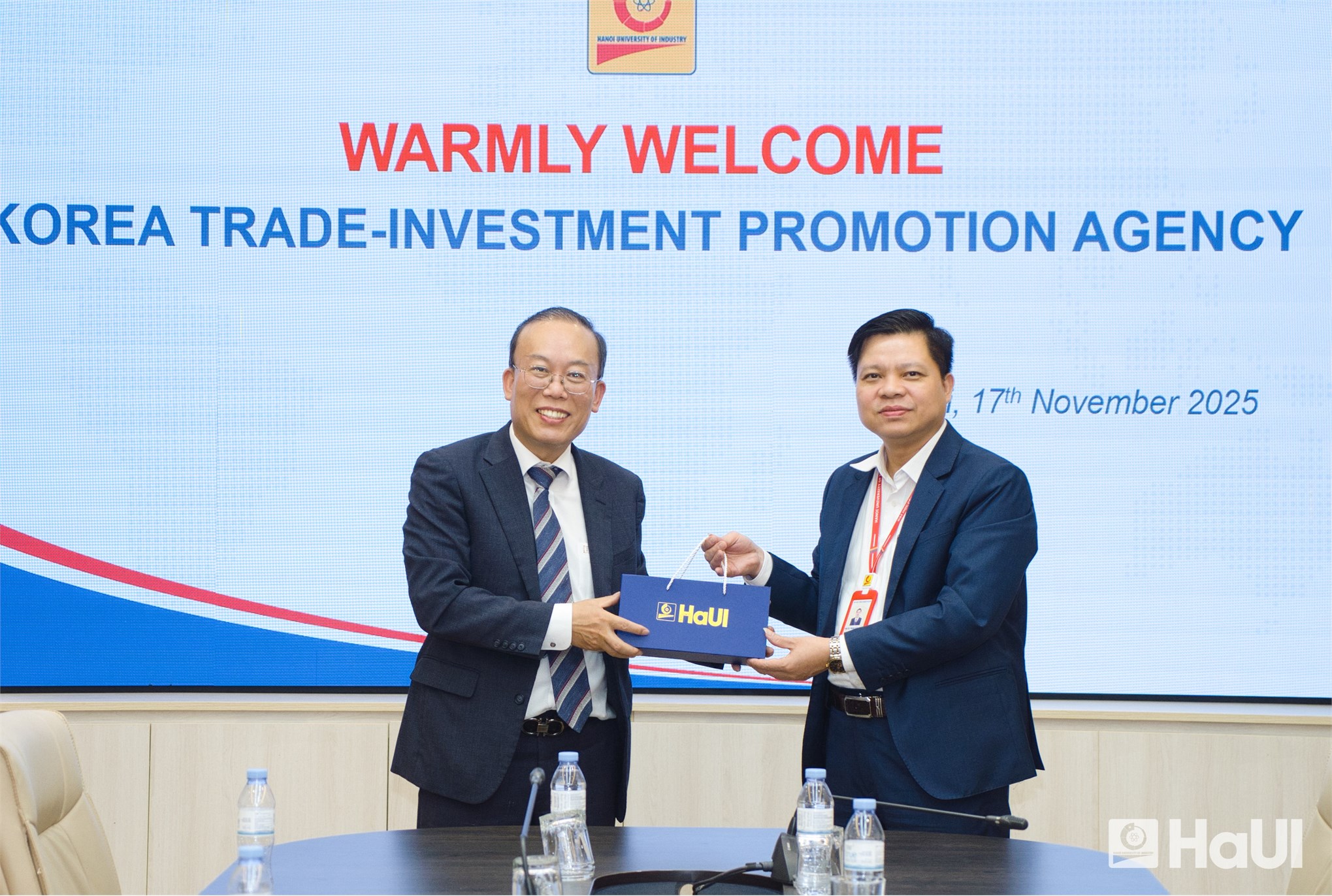 HaUI hợp tác với KOTRA và Ara Soft, Hàn Quốc thúc đẩy chuyển đổi số trong giáo dục