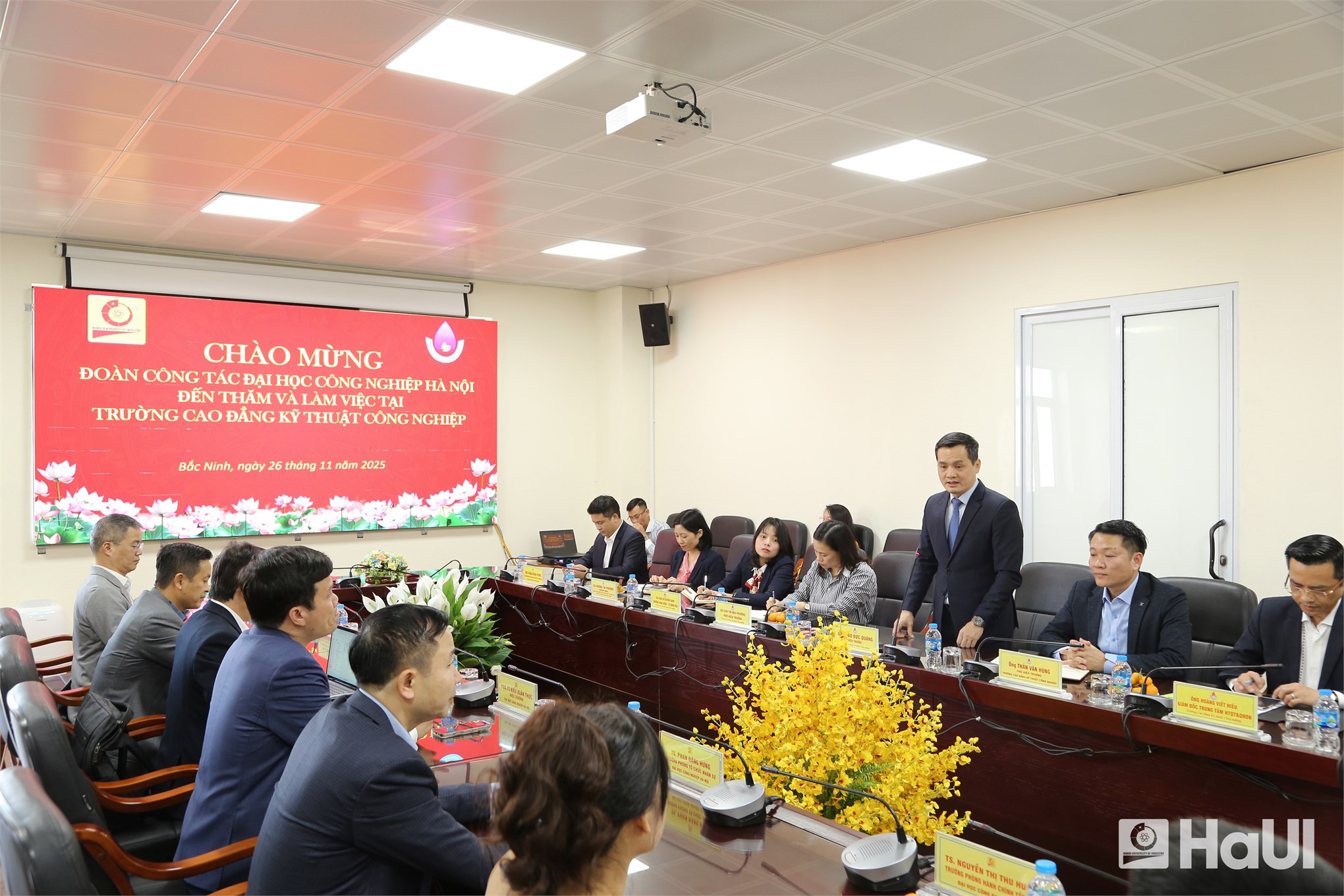 Đại học Công nghiệp Hà Nội và Trường Cao đẳng Kỹ thuật Công nghiệp hợp tác chiến lược phát triển đào tạo và khoa học công nghệ