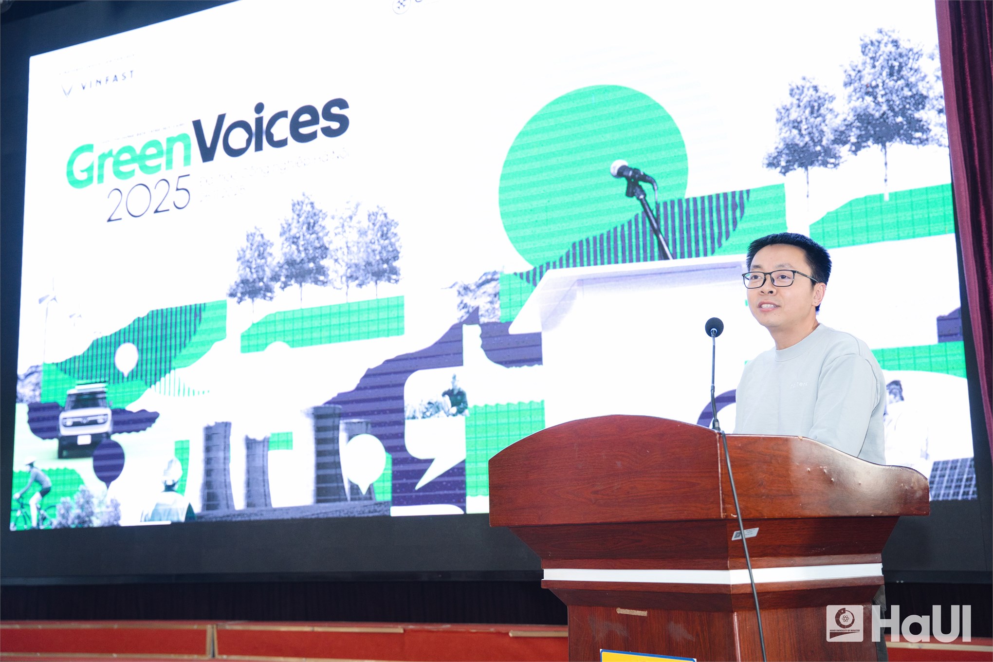 `Tiếng nói Xanh” của sinh viên HaUI hướng tới hành trình Việt Nam xanh