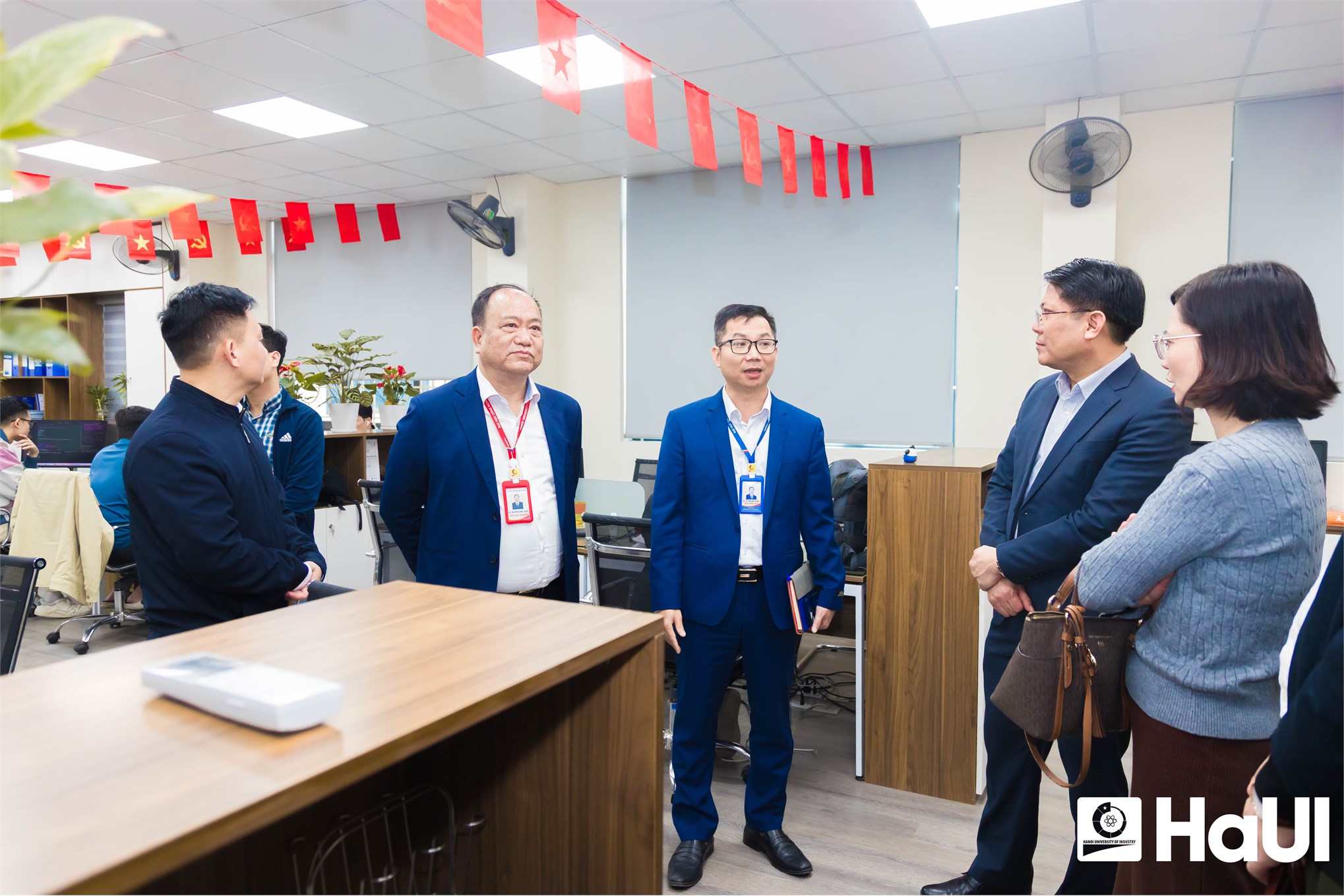Học viện Kỹ thuật và Công nghệ An ninh thăm và làm việc tại Đại học Công nghiệp Hà Nội