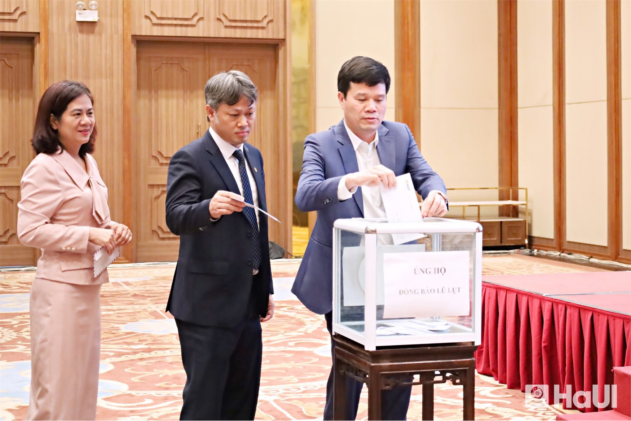 Hội nghị Tổng kết công tác đào tạo, bồi dưỡng của Bộ Công Thương: Dấu ấn HaUI giai đoạn 2021–2025 và vinh danh 12 Nhà giáo được công nhận đạt chuẩn chức danh Phó Giáo sư năm 2025