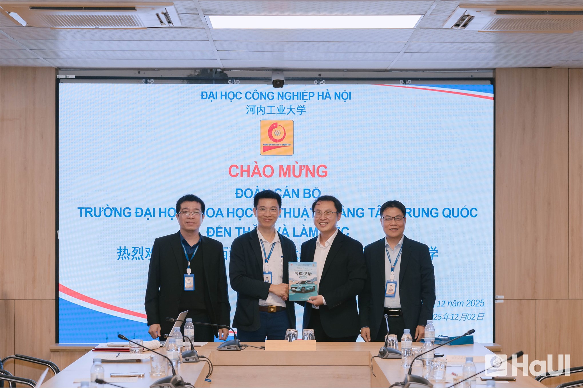 Đại học Công nghiệp Hà Nội và Trường ĐH Khoa học Kỹ thuật Quảng Tây (Trung Quốc) thúc đẩy đào tạo song bằng, nghiên cứu chung, kết nối doanh nghiệp