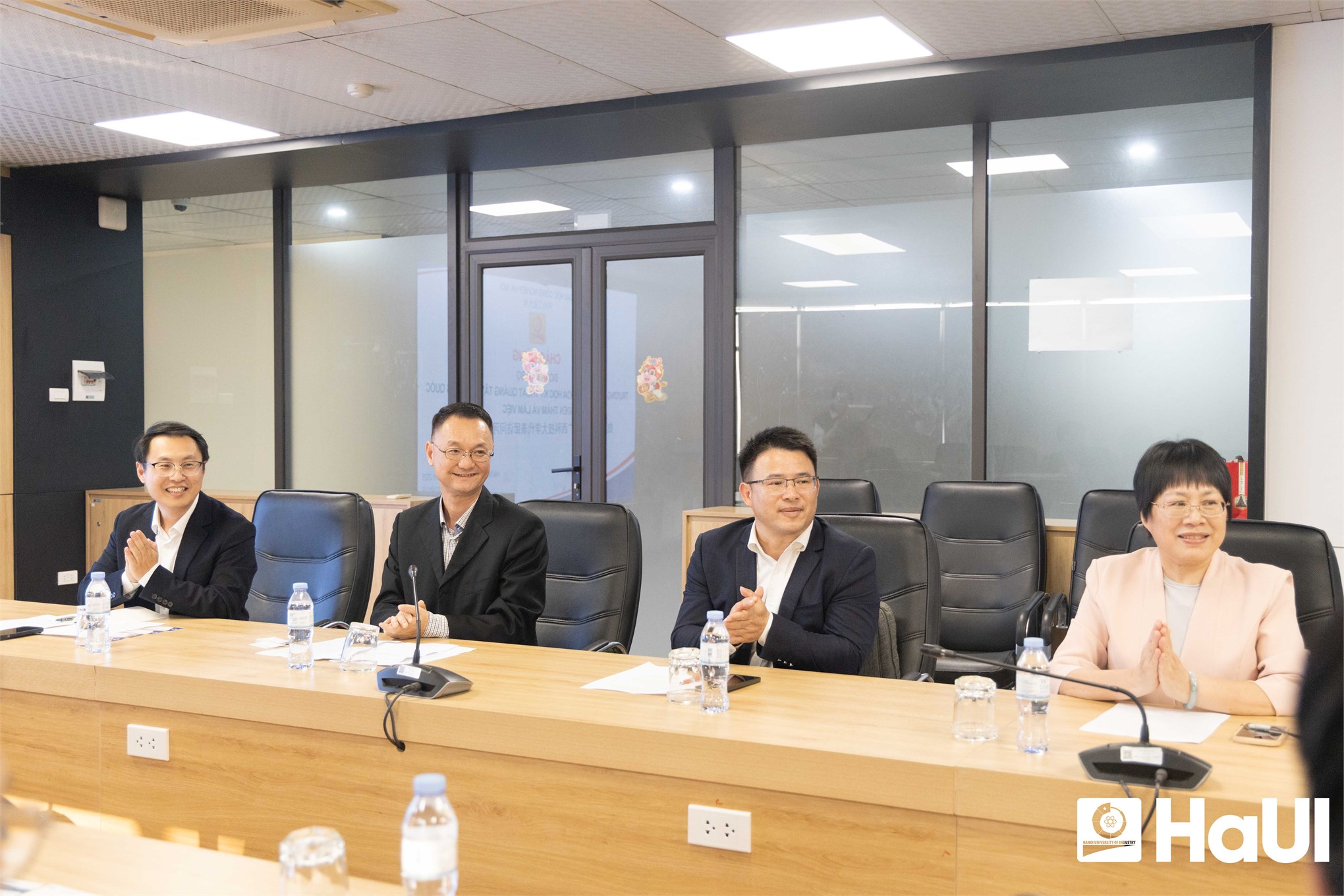 Đại học Công nghiệp Hà Nội và Trường ĐH Khoa học Kỹ thuật Quảng Tây (Trung Quốc) thúc đẩy đào tạo song bằng, nghiên cứu chung, kết nối doanh nghiệp