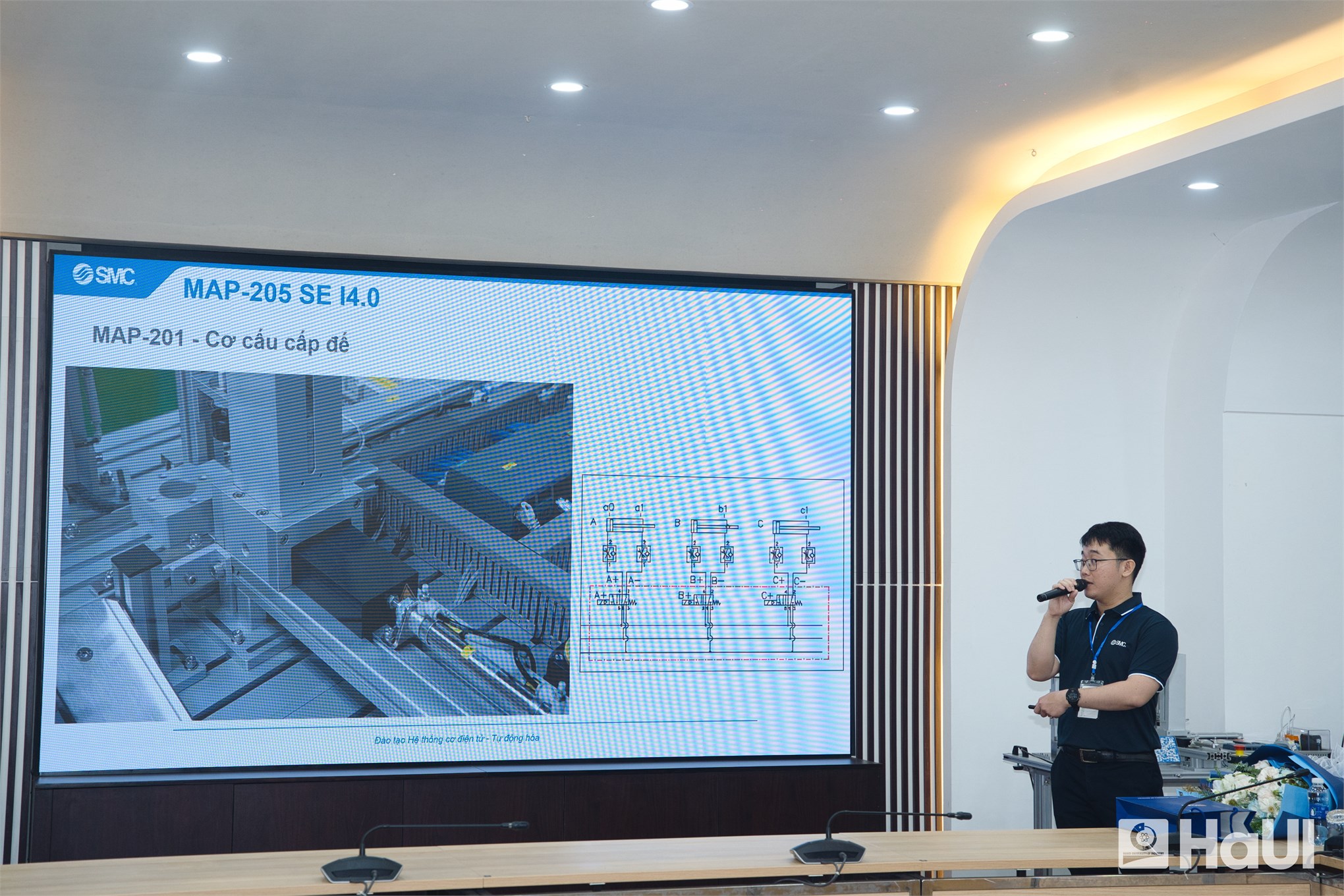 Kỷ nguyên Công nghiệp 5.0: Xác lập con người là trung tâm của mọi tiến bộ công nghệ số