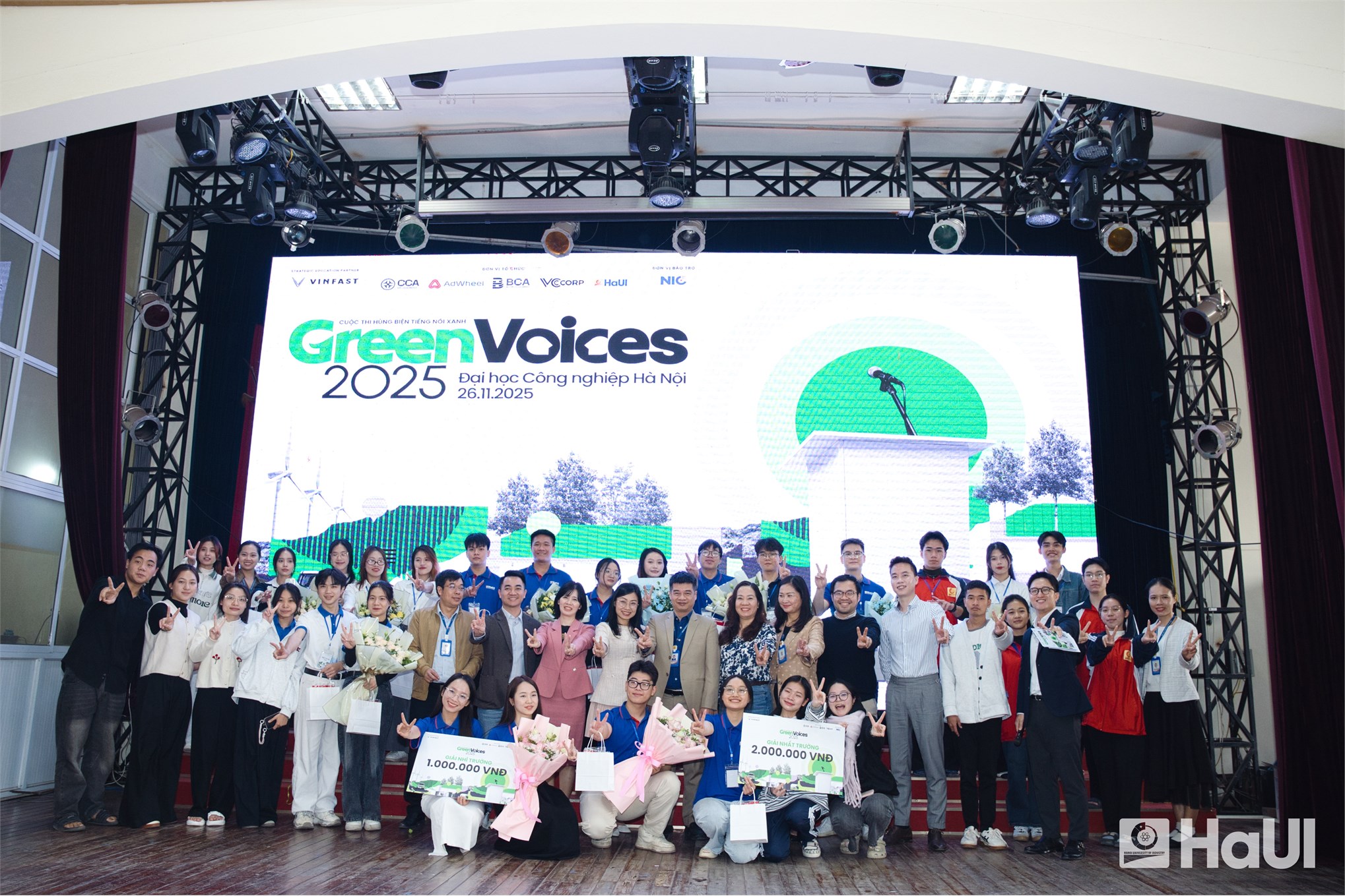 Green Voices competition promotes electric vehicle awareness among HaUI students