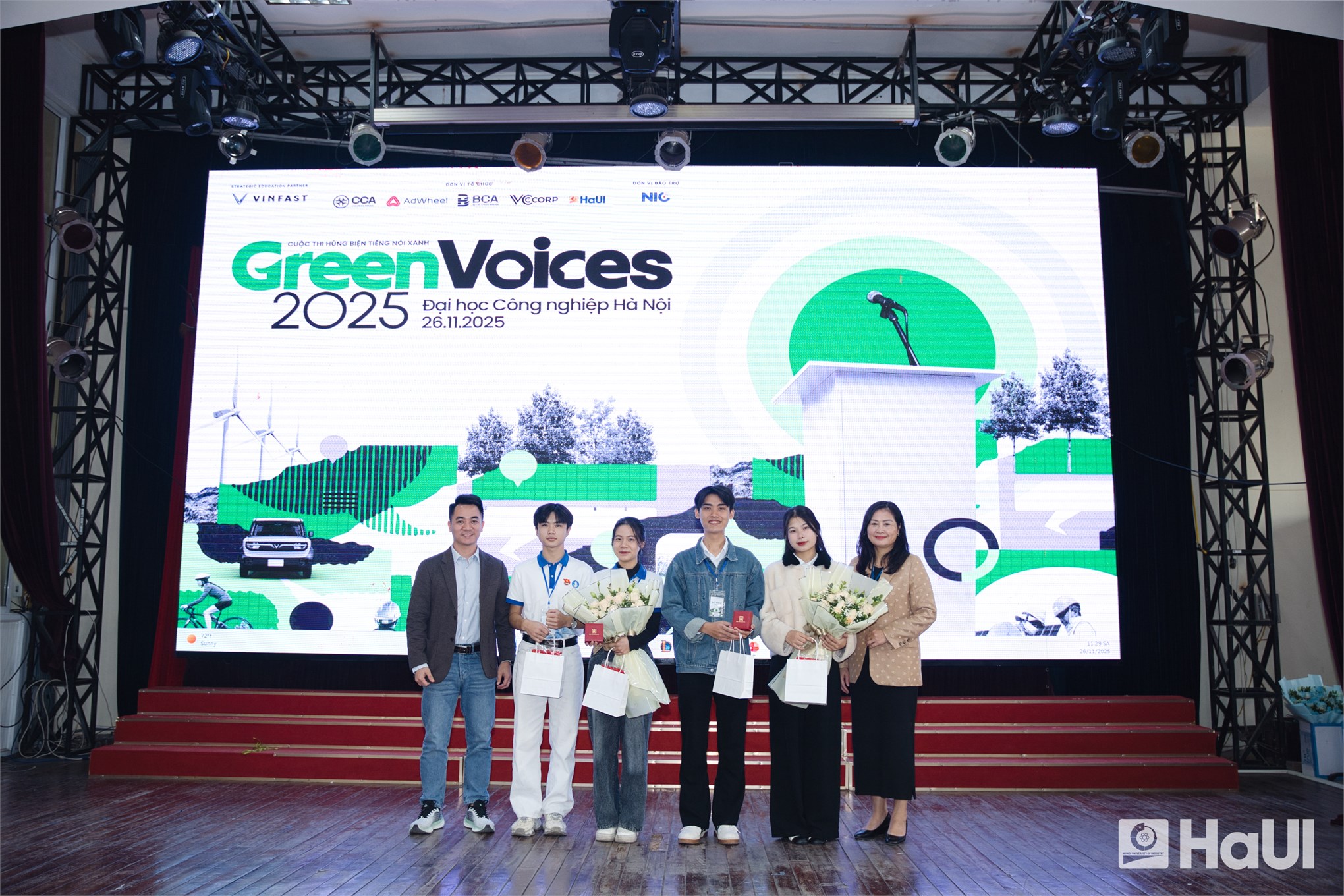 Green Voices competition promotes electric vehicle awareness among HaUI students