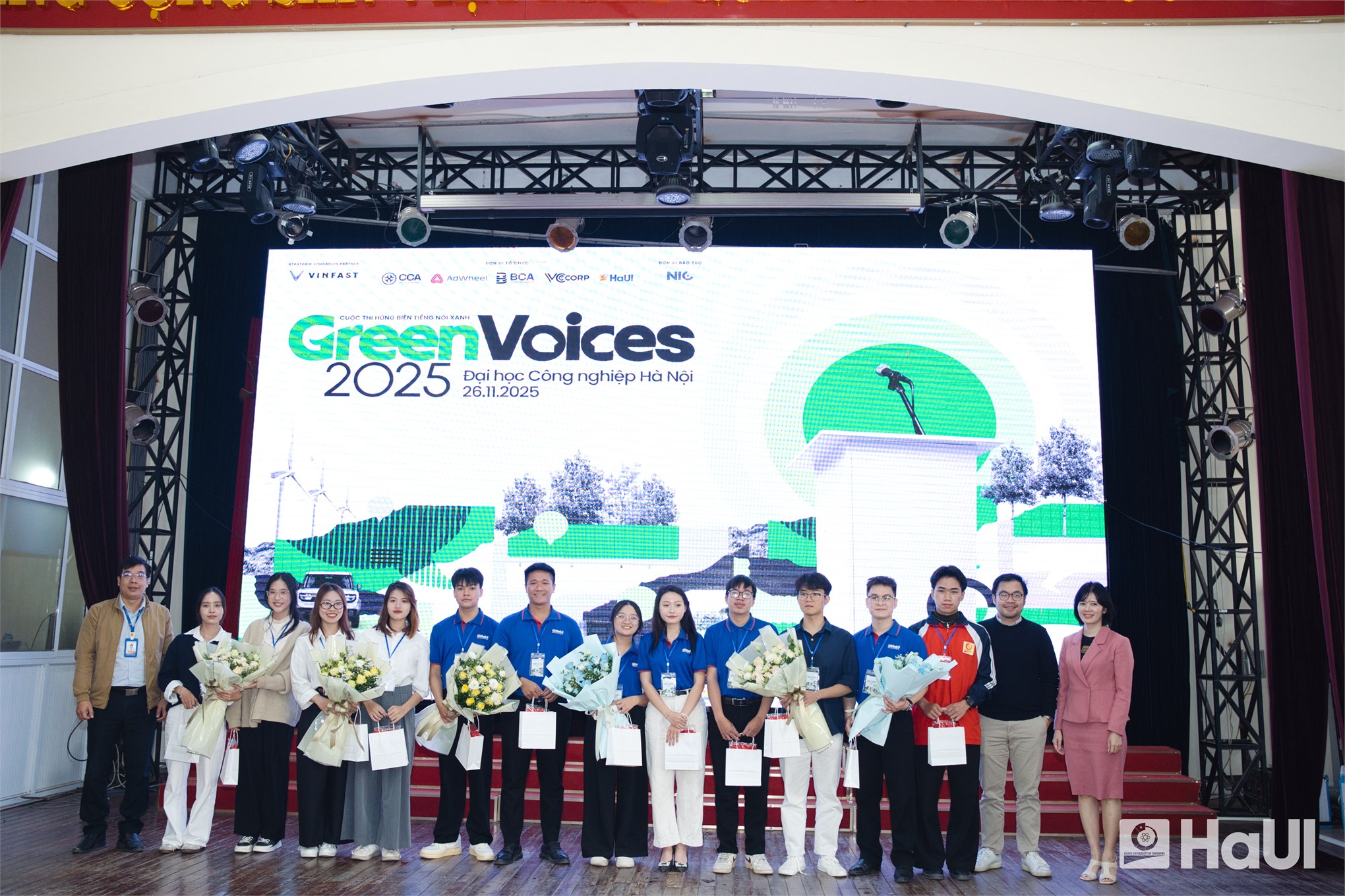 Green Voices competition promotes electric vehicle awareness among HaUI students