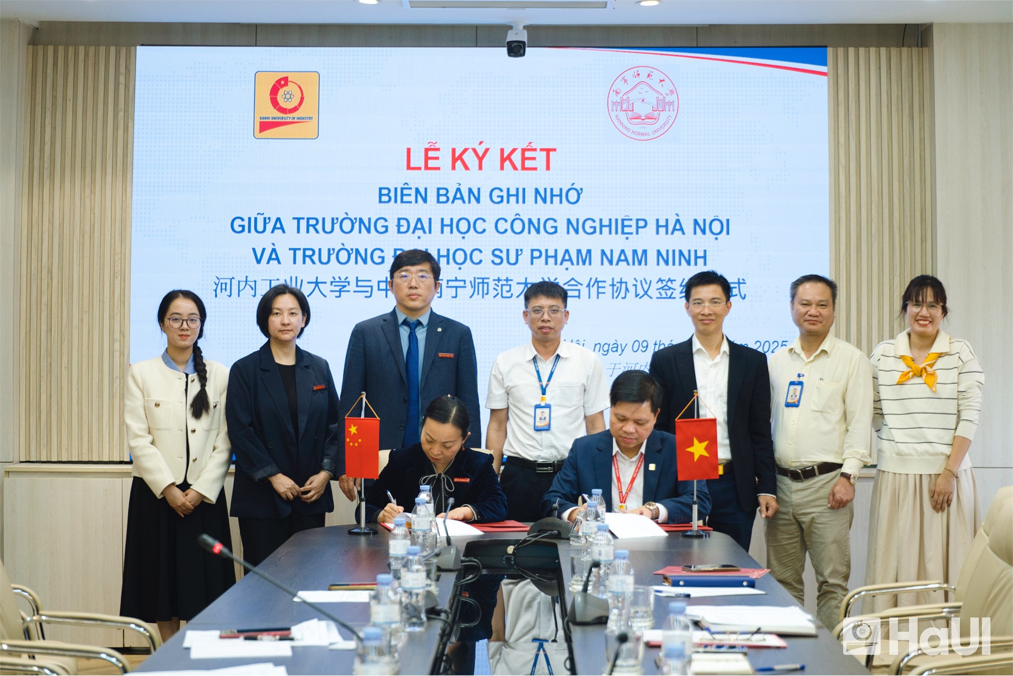 Phát triển nhân lực chất lượng cao ngành công nghệ mũi nhọn - Hướng đi mới trong hợp tác giữa Đại học Công nghiệp Hà Nội, Việt Nam và Trường Đại học Sư phạm Nam Ninh, Trung Quốc