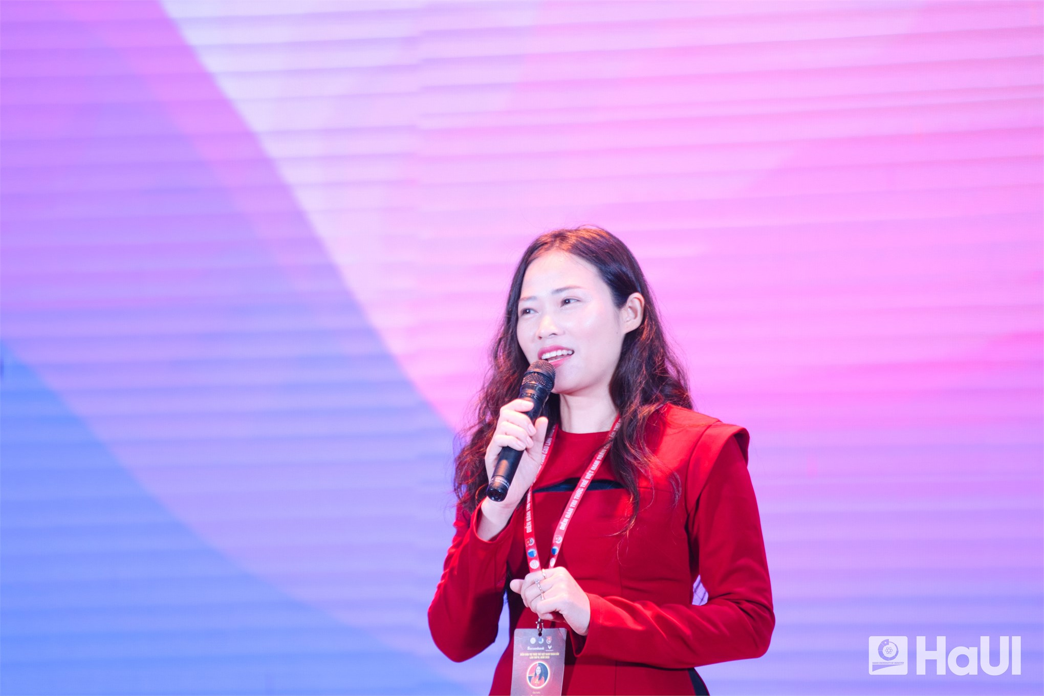 HaUI định hình chân dung thủ lĩnh sinh viên: Sẵn sàng vươn mình trong kỷ nguyên hùng cường thịnh vượng của dân tộc.