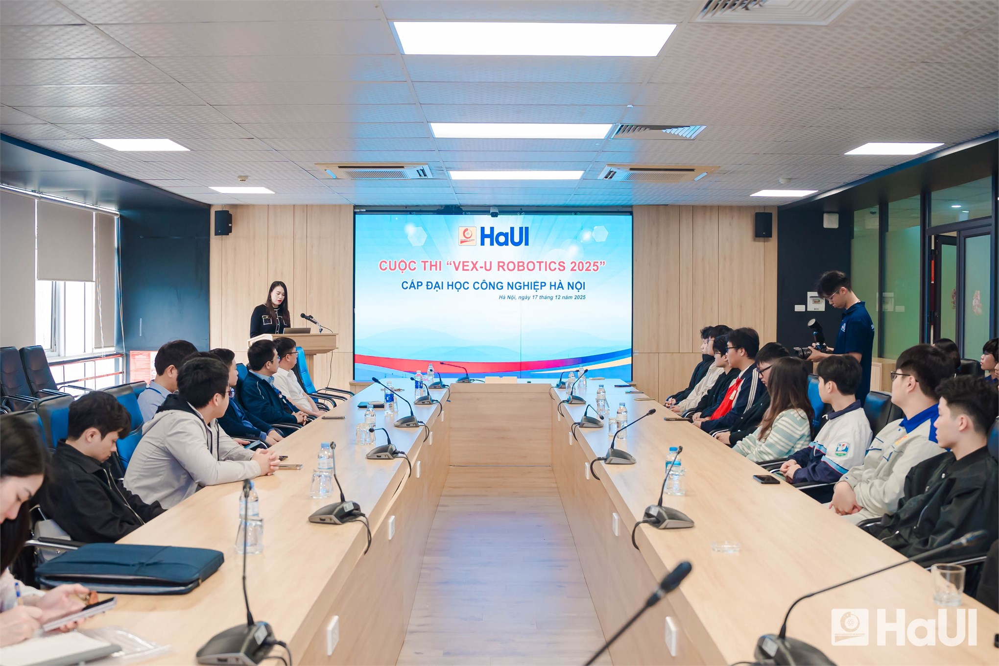 Đội tuyển SMAE3 vô địch VEX-U ROBOTIC 2025 cấp trường