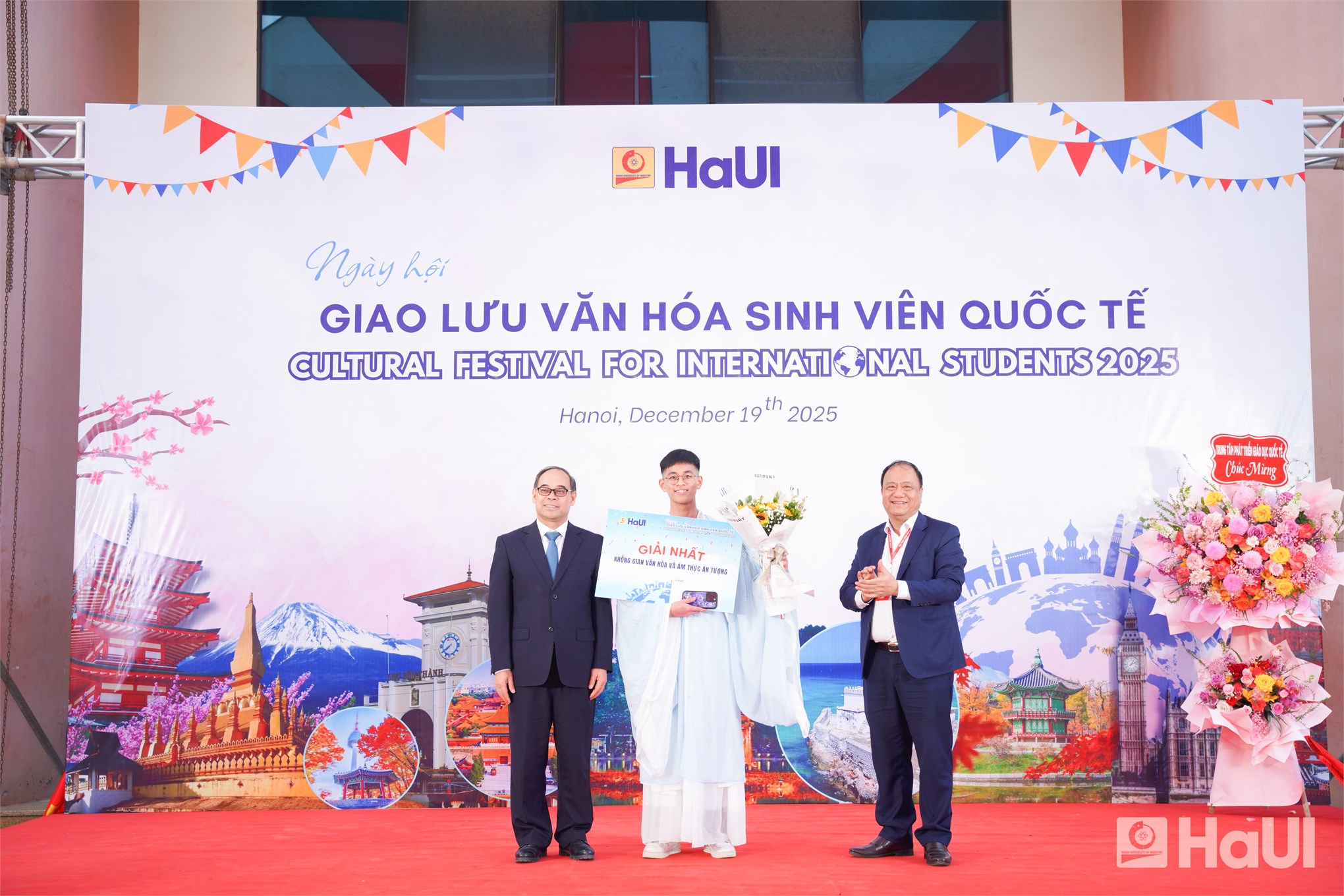 Ngày hội giao lưu văn hóa sinh viên quốc tế đặc sắc tại Đại học Công nghiệp Hà Nội