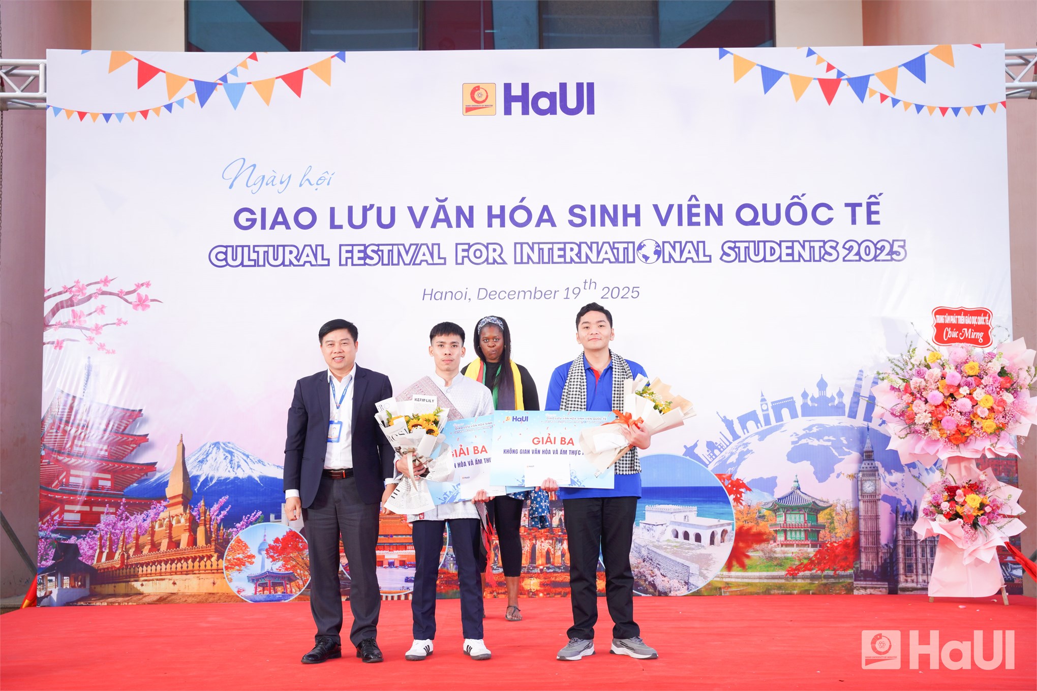 Ngày hội giao lưu văn hóa sinh viên quốc tế đặc sắc tại Đại học Công nghiệp Hà Nội