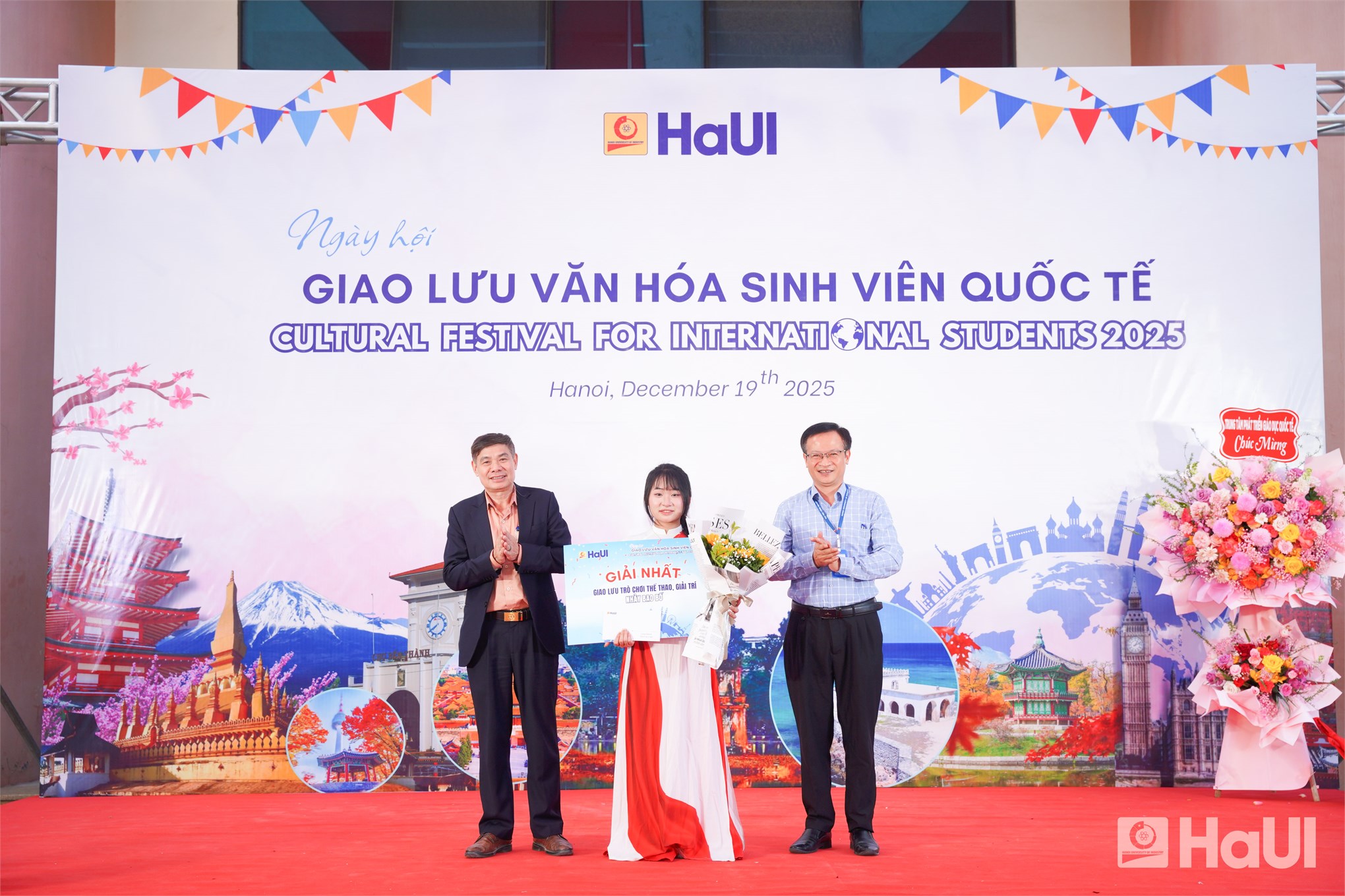 Ngày hội giao lưu văn hóa sinh viên quốc tế đặc sắc tại Đại học Công nghiệp Hà Nội