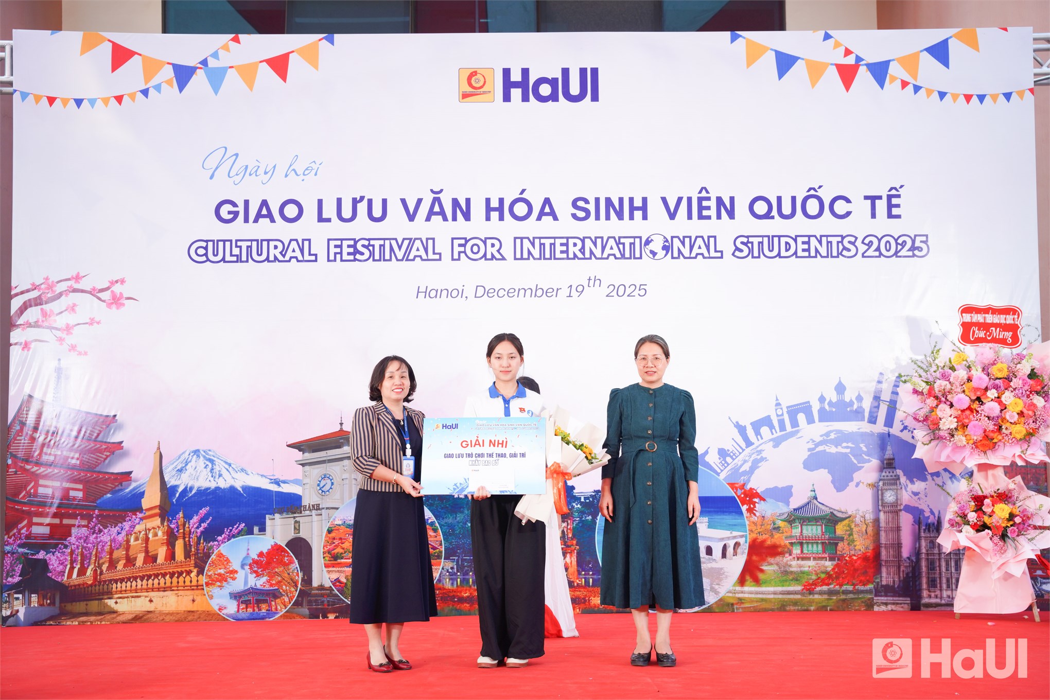 Ngày hội giao lưu văn hóa sinh viên quốc tế đặc sắc tại Đại học Công nghiệp Hà Nội