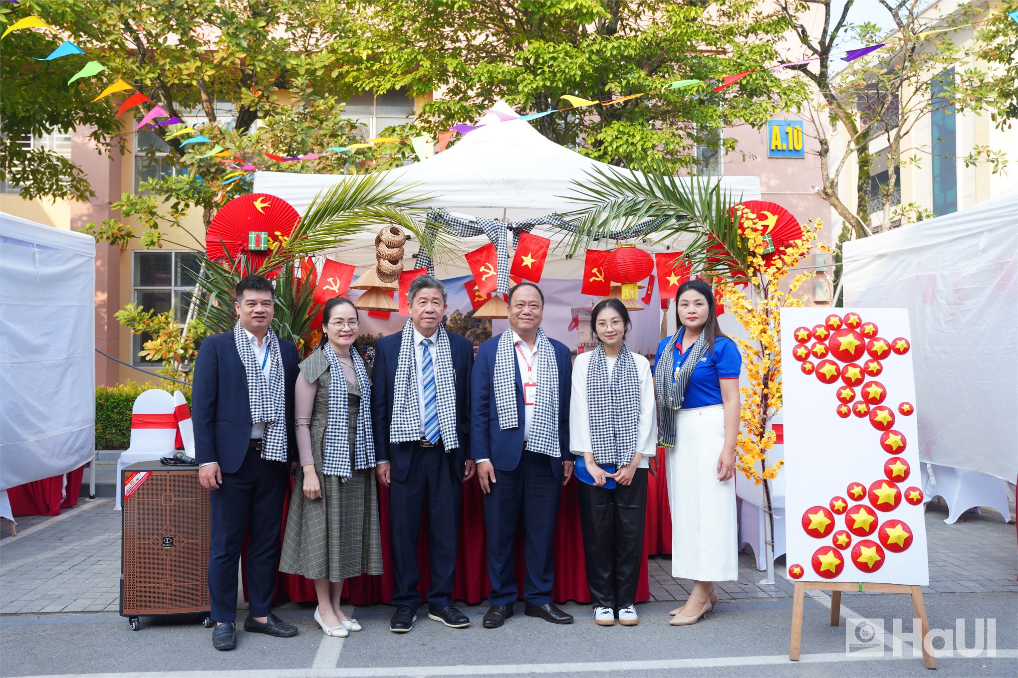 Ngày hội giao lưu văn hóa sinh viên quốc tế đặc sắc tại Đại học Công nghiệp Hà Nội