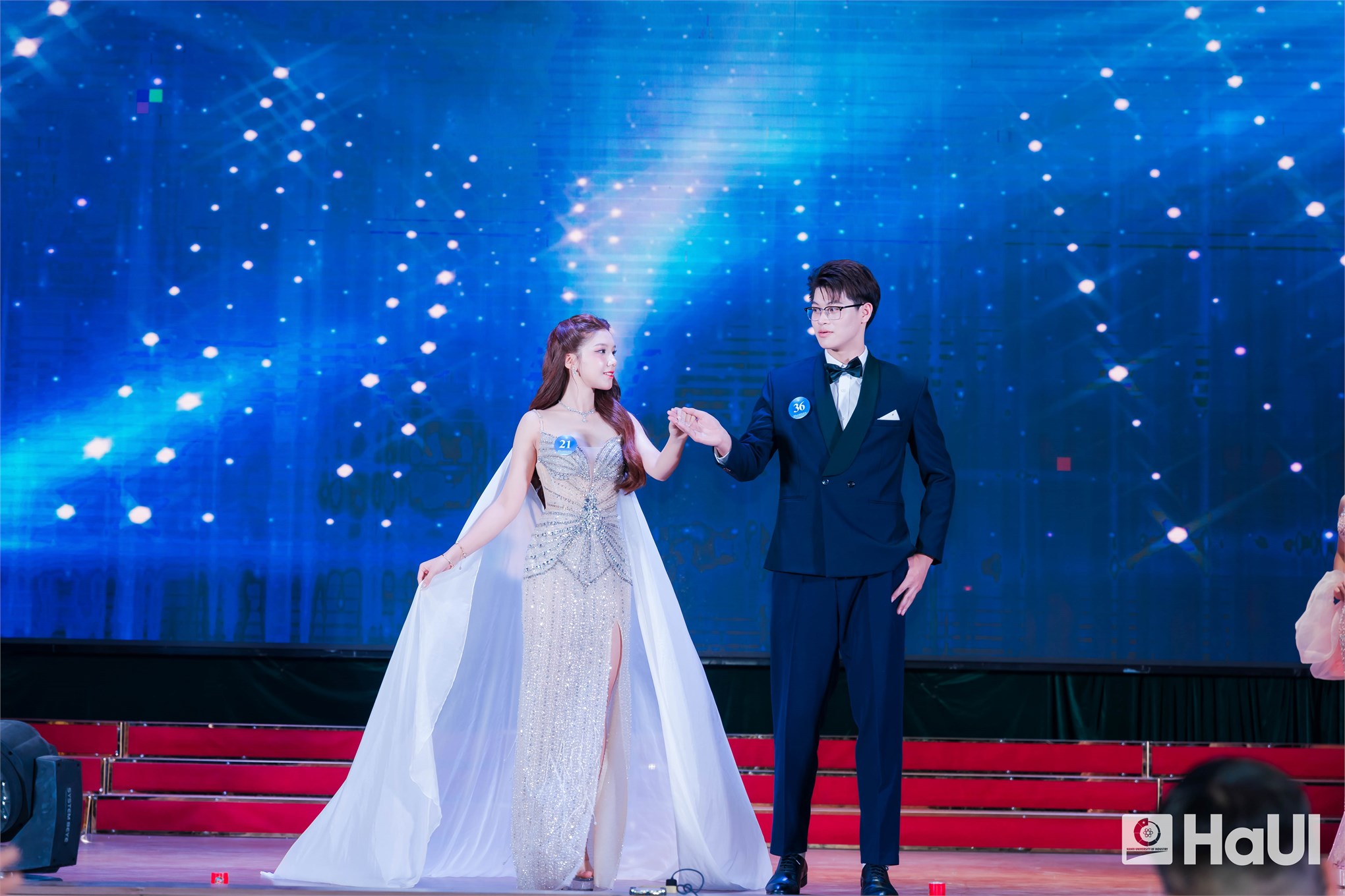 Chung kết “King & Queen of SE 2025”: tỏa sáng từ trí tuệ và bản lĩnh