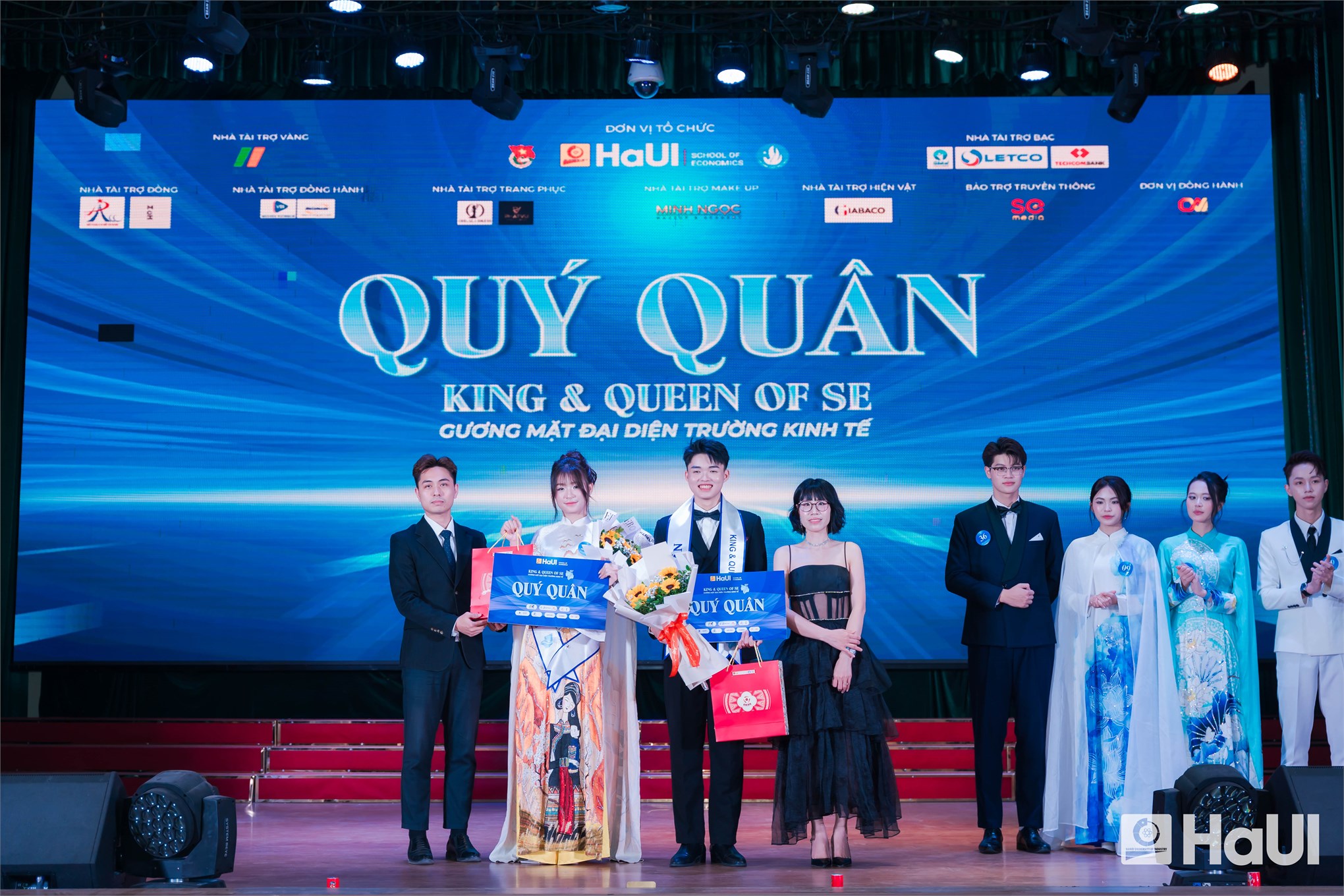 Chung kết “King & Queen of SE 2025”: tỏa sáng từ trí tuệ và bản lĩnh