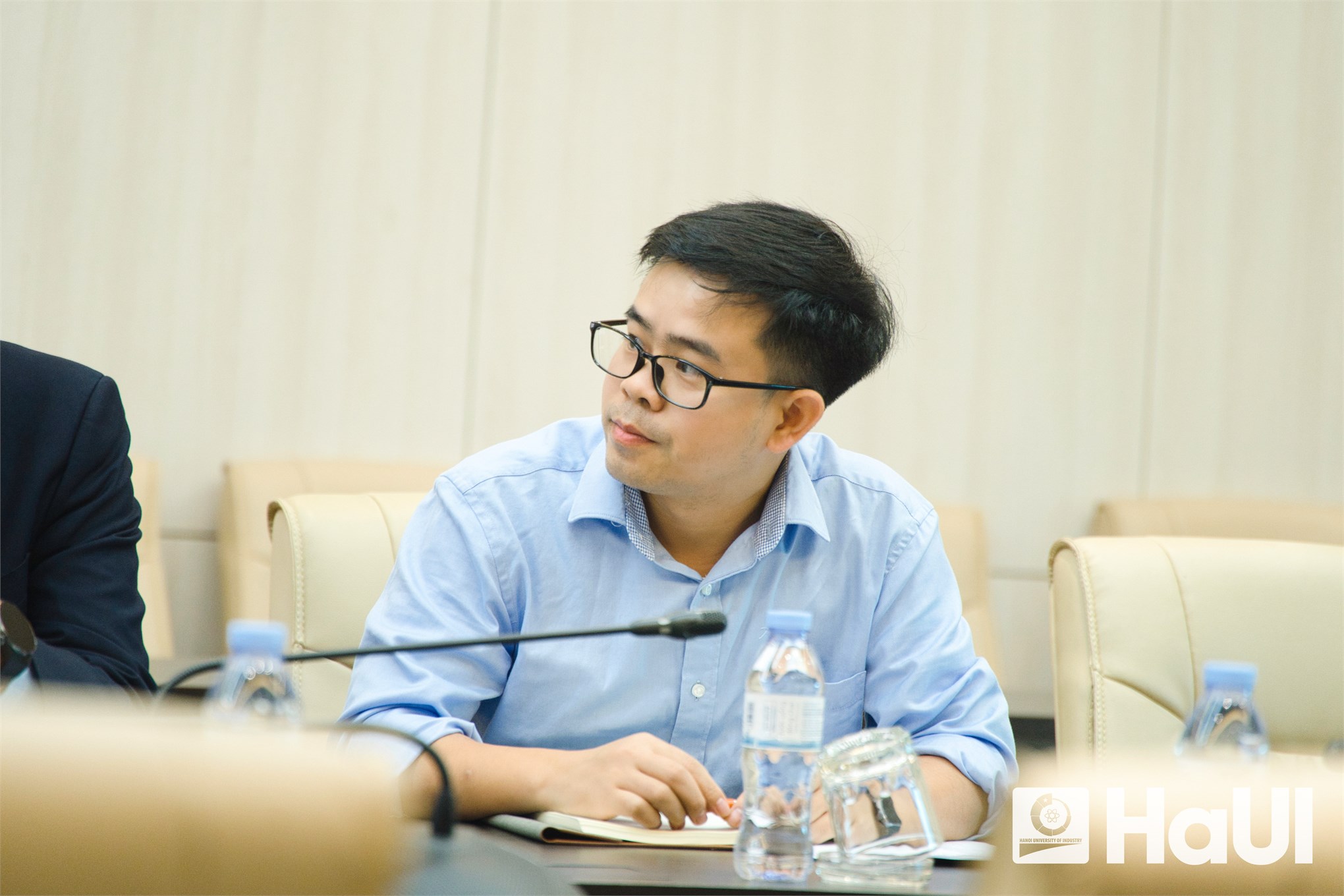 Đại học Công nghiệp Hà Nội làm việc với `Gã khổng lồ` công nghệ quang học Biel Crystal