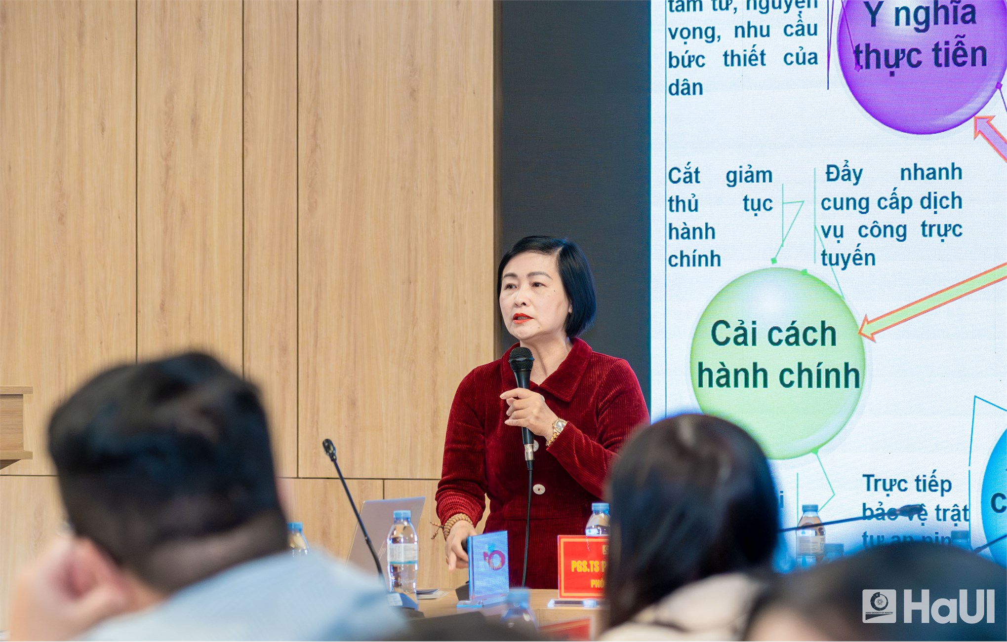 Đổi mới và nâng cao chất lượng giảng dạy Lý luận chính trị và Pháp luật: Nhiệm vụ chiến lược trong thời đại số tại HaUI