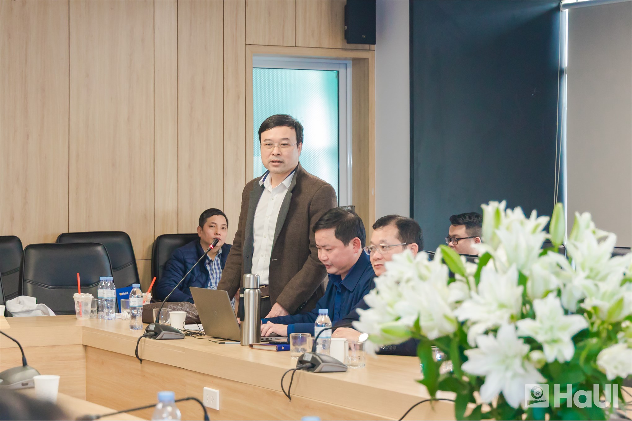 Đổi mới và nâng cao chất lượng giảng dạy Lý luận chính trị và Pháp luật: Nhiệm vụ chiến lược trong thời đại số tại HaUI