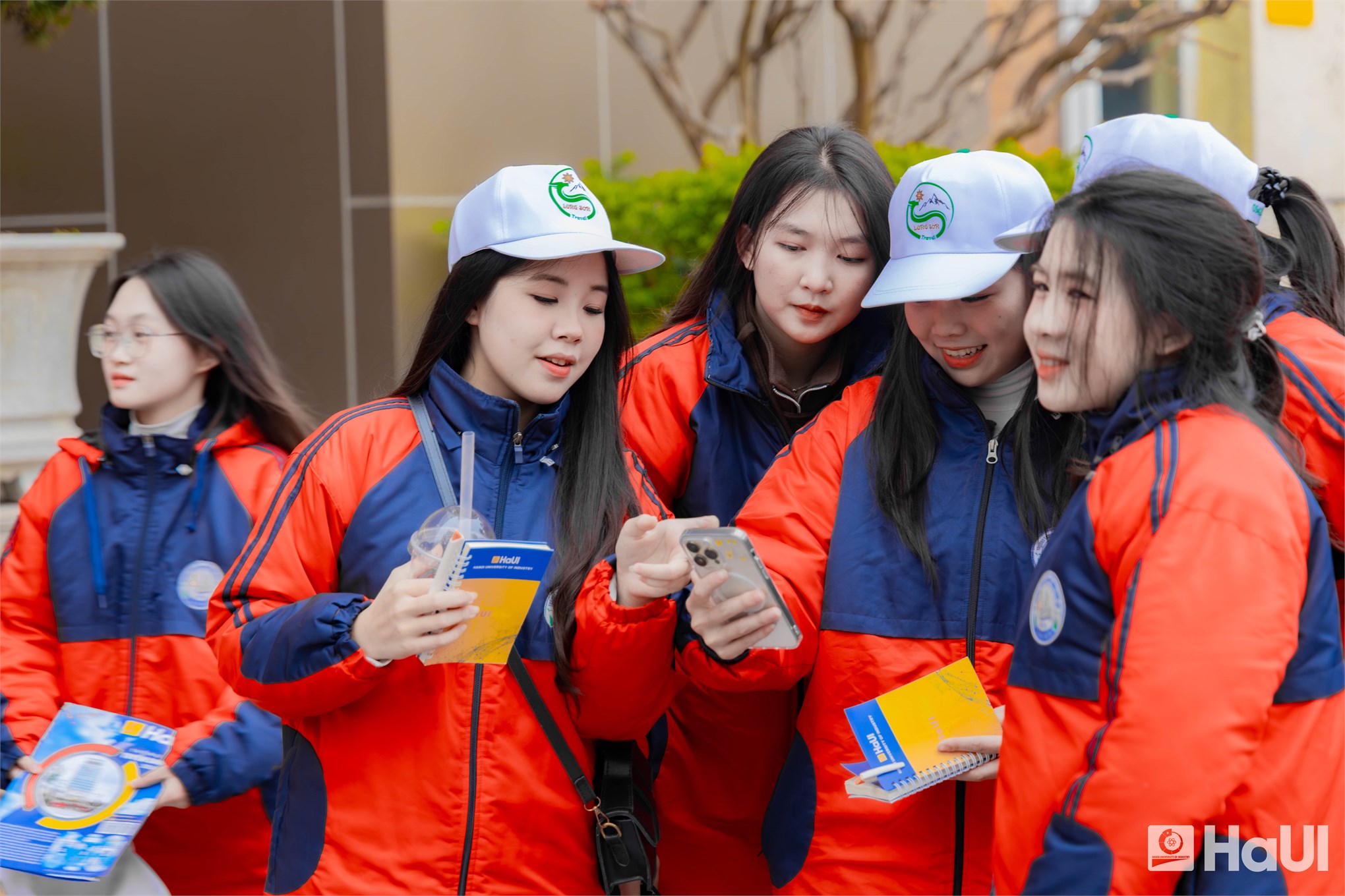 Trải nghiệm tại môi trường Đại học là nền tảng nhận thức cho học sinh trước ngưỡng cửa lựa chọn sau tốt nghiệp THPT