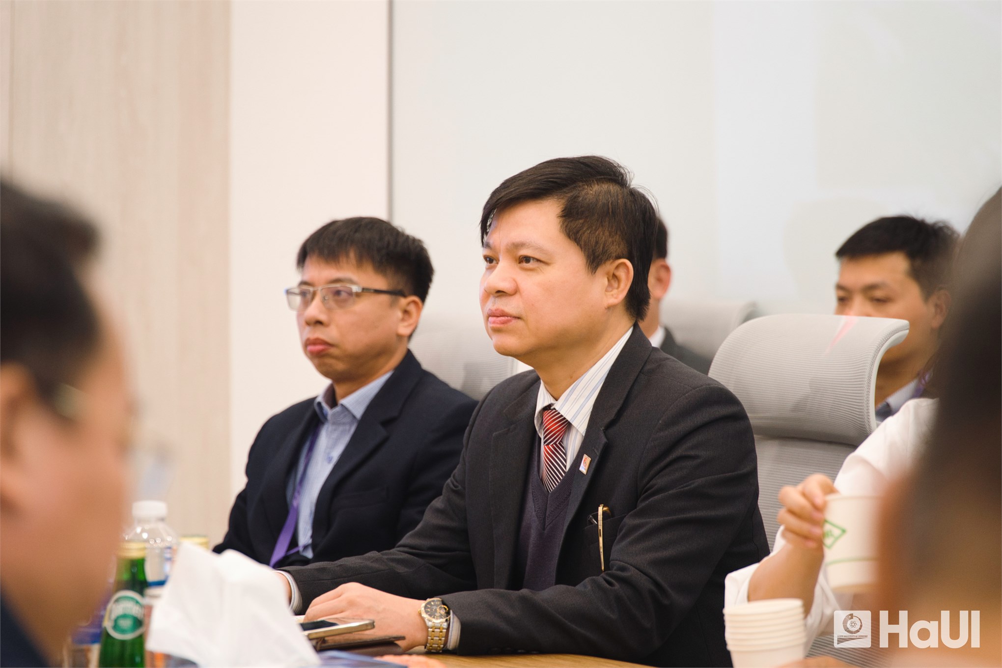 Đại học Công nghiệp Hà Nội và Biel Crystal ký kết thỏa thuận hợp tác đào tạo và tuyển dụng nguồn nhân lực chất lượng cao