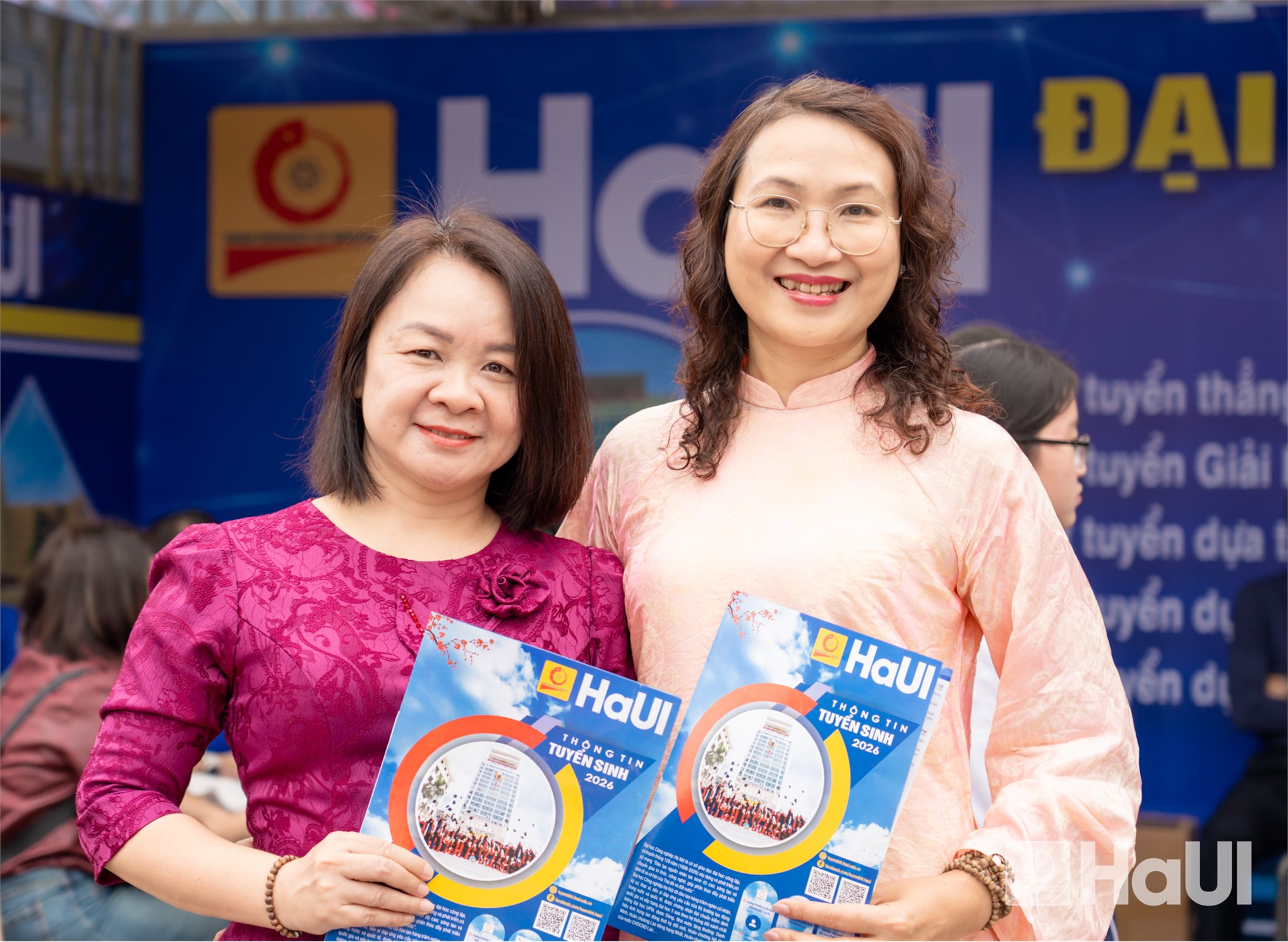 Đại học Công nghiệp Hà Nội tham dự Ngày hội tư vấn tuyển sinh – hướng nghiệp năm 2026 tại Nghệ An và Thanh Hóa