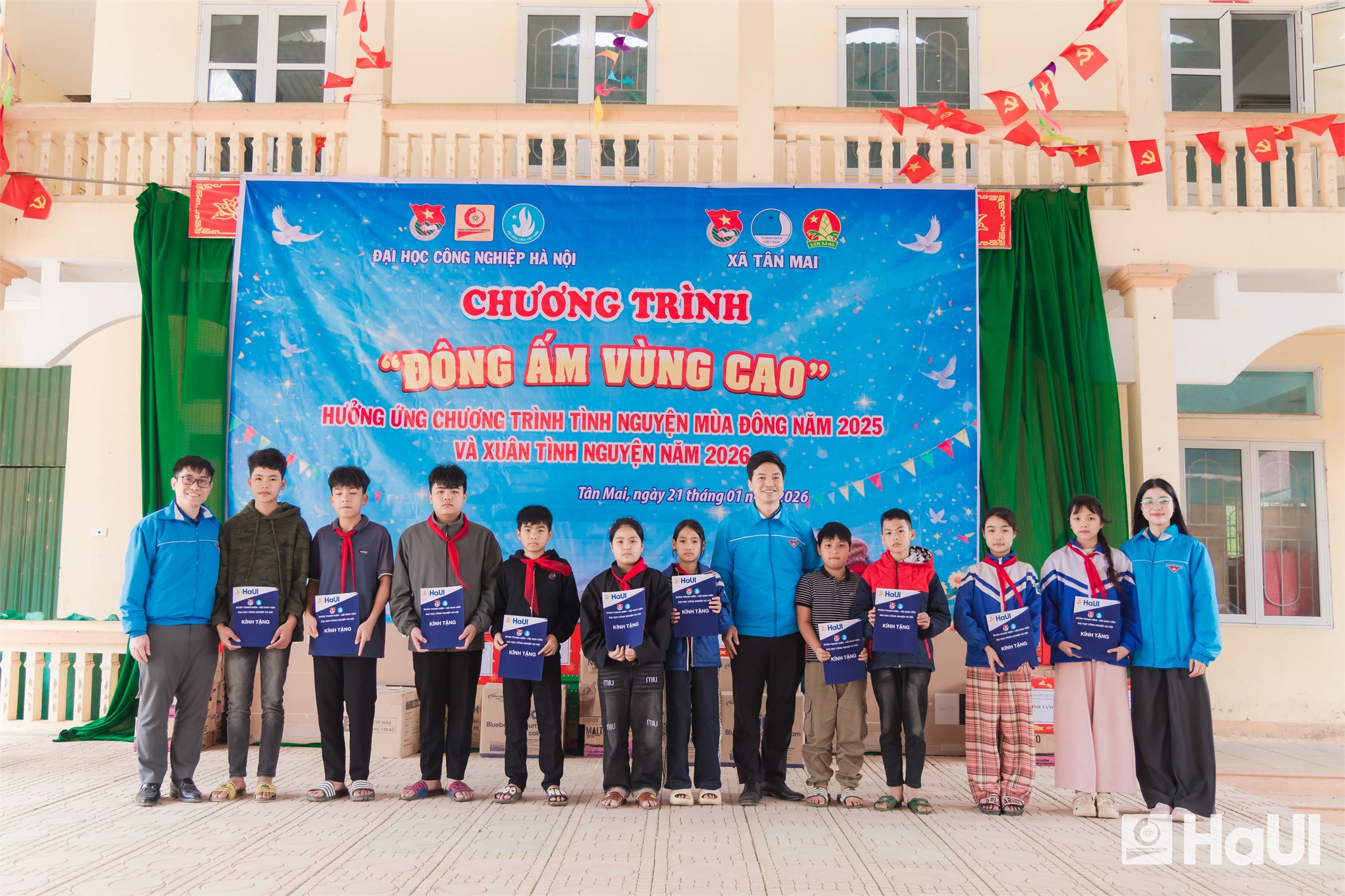 Hành trình “Đông ấm vùng cao 2026”: Tuổi trẻ viết nên câu chuyện tử tế nơi vùng cao Tân Mai