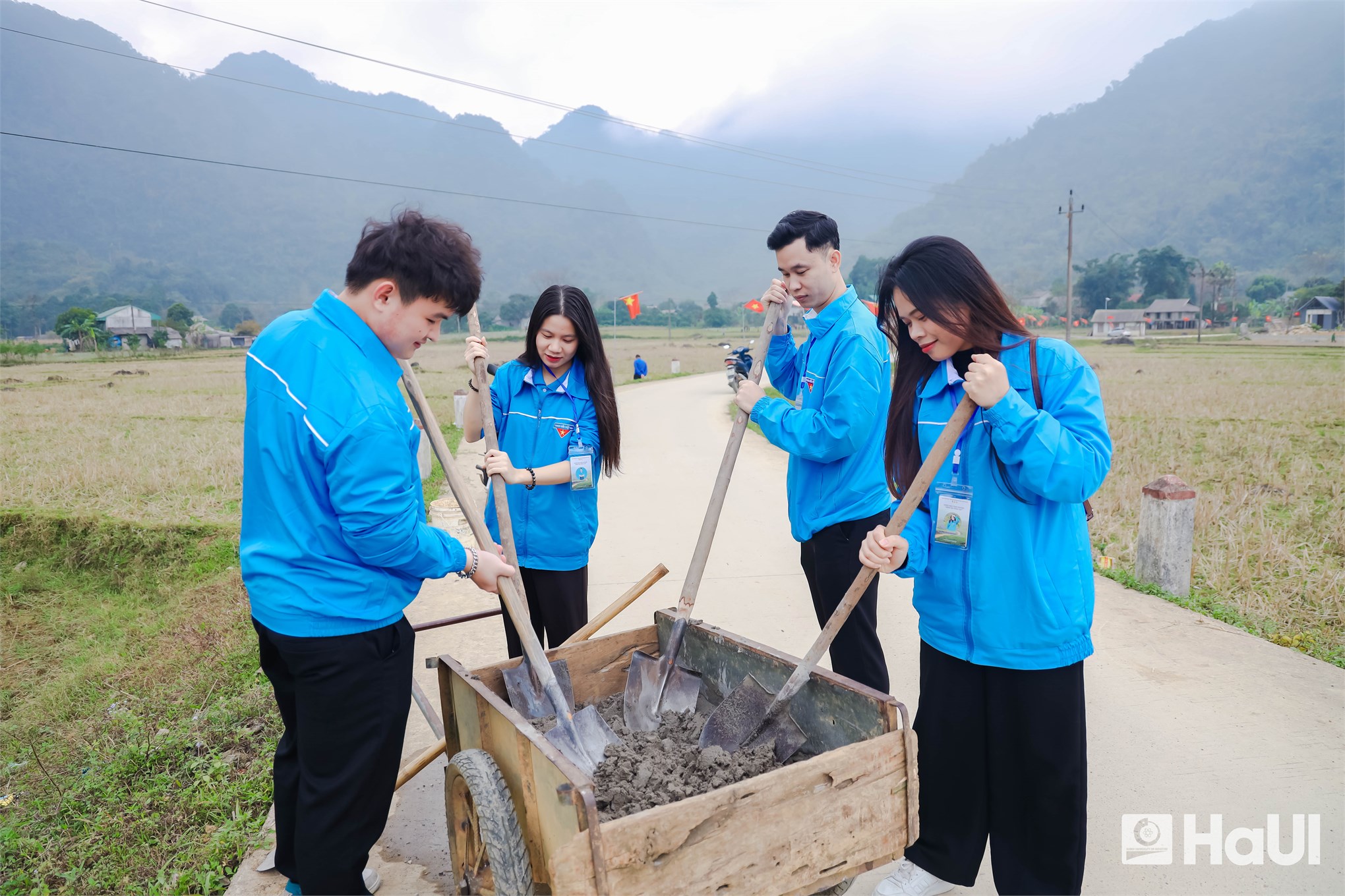 Hành trình “Đông ấm vùng cao 2026”: Tuổi trẻ viết nên câu chuyện tử tế nơi vùng cao Tân Mai