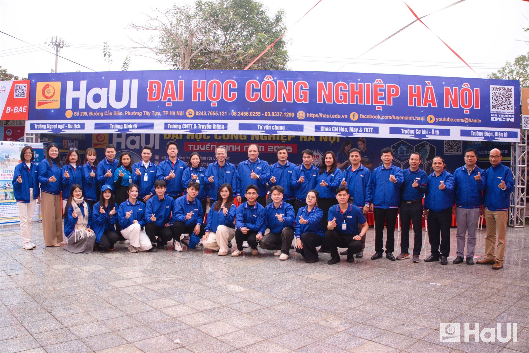 Đại học Công nghiệp Hà Nội tư vấn tuyển sinh – hướng nghiệp tại Phú Thọ và Ninh Bình