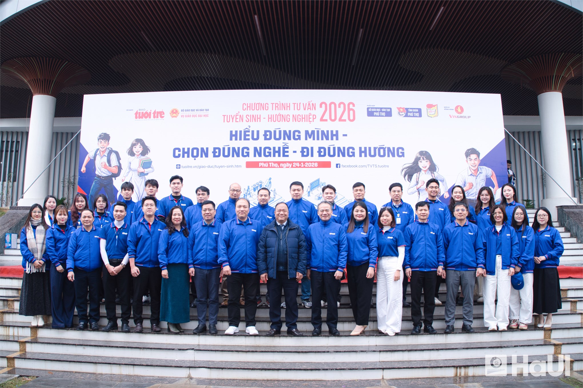 Đại học Công nghiệp Hà Nội tư vấn tuyển sinh – hướng nghiệp tại Phú Thọ và Ninh Bình