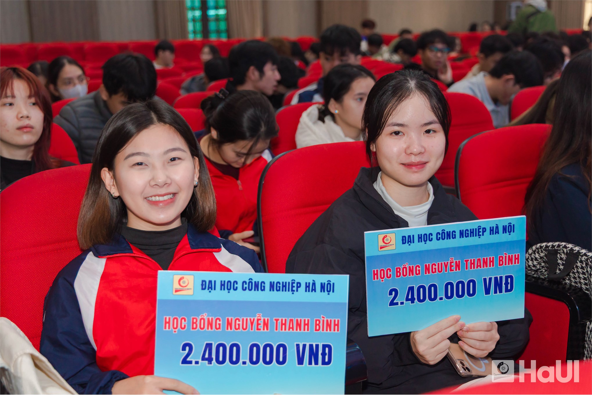 Đồng hành cùng sinh viên: HaUI tổng kết công tác sinh viên năm 2025, trao học bổng Nguyễn Thanh Bình và quà Tết 2026