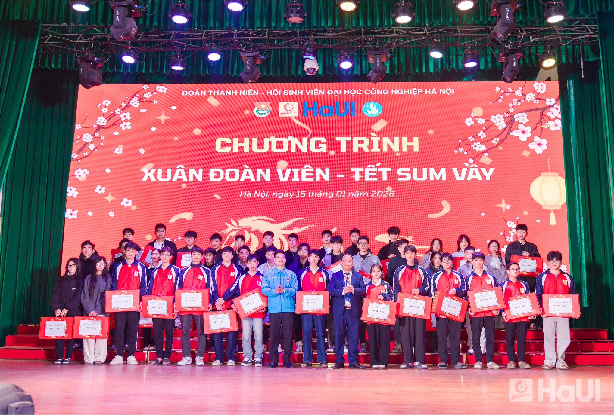 HaUI presents 360 Tet Gifts in the “Spring of Togetherness - A Reunion Tet” program 2026