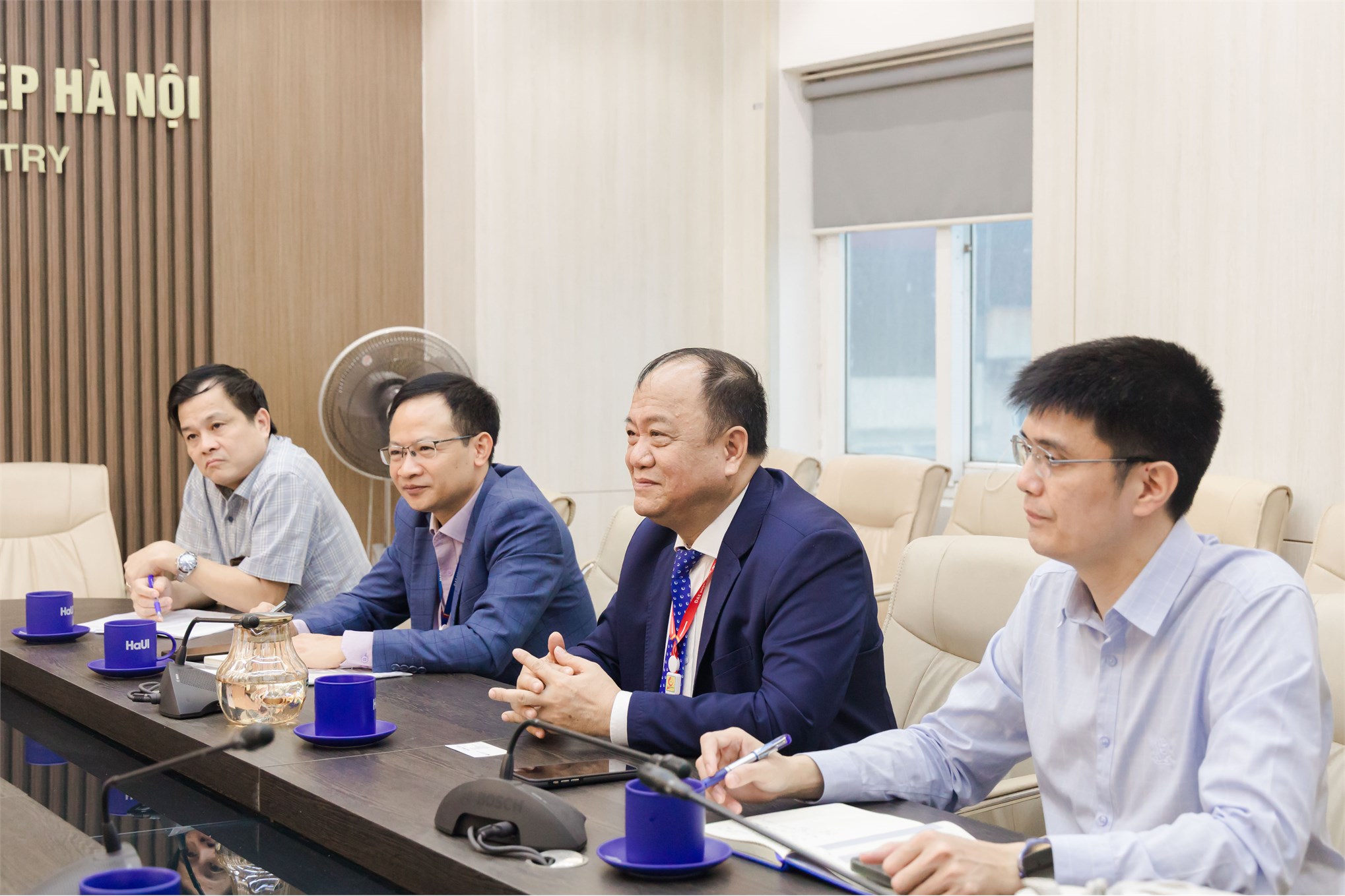 HaUI và Công ty TNHH Optrontec Vina: Nâng tầm hợp tác, hiện thực hóa trải nghiệm thực tế cho sinh viên