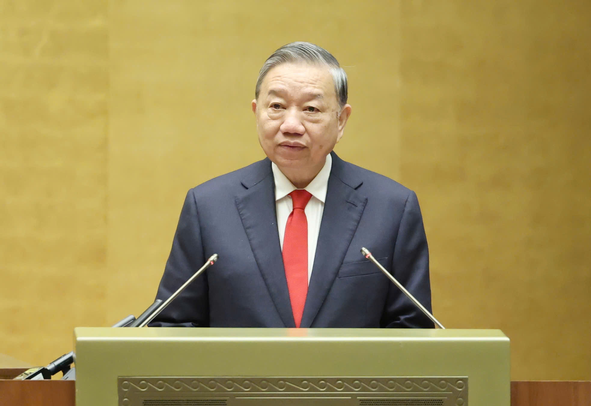 Đại học Công nghiệp Hà Nội tham dự Hội nghị toàn quốc quán triệt, triển khai Nghị quyết số 79 và 80 của Bộ Chính trị