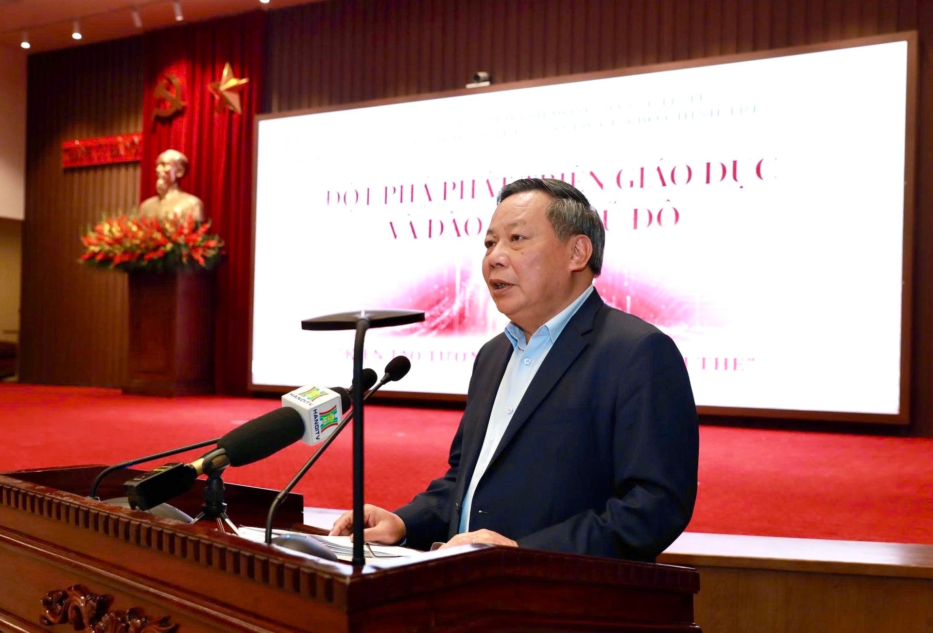 Đại học Công nghiệp Hà Nội tham dự Hội nghị toàn quốc quán triệt, triển khai Nghị quyết số 79 và 80 của Bộ Chính trị