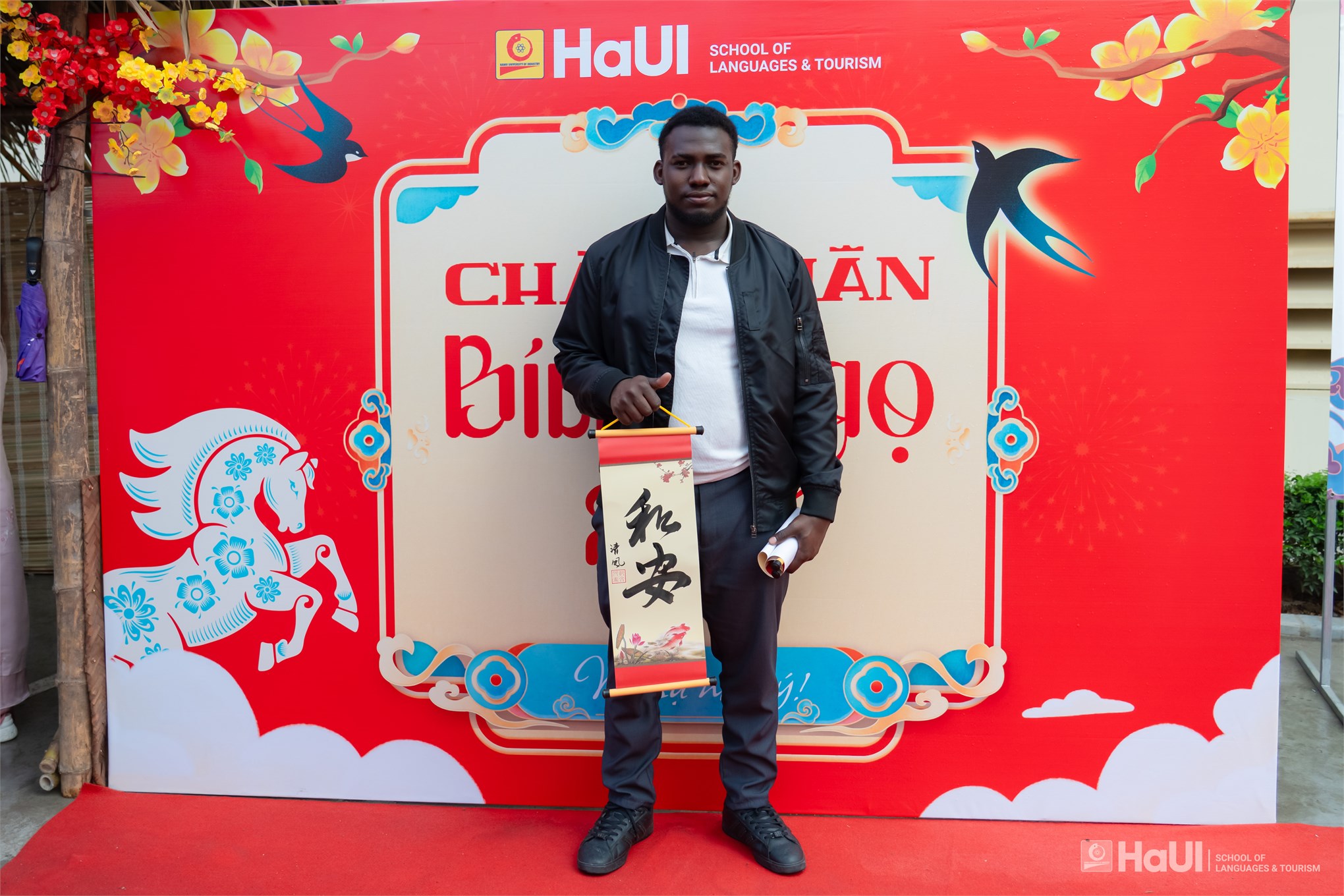 Nét chữ tài hoa 2026: Thông điệp bình an đầu xuân